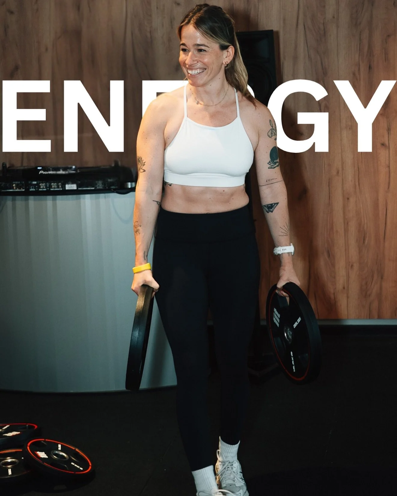 your ENERGY starts with one choice: showing up for yourself every single day.

COACHING
CROSSFIT
EMPOWERED