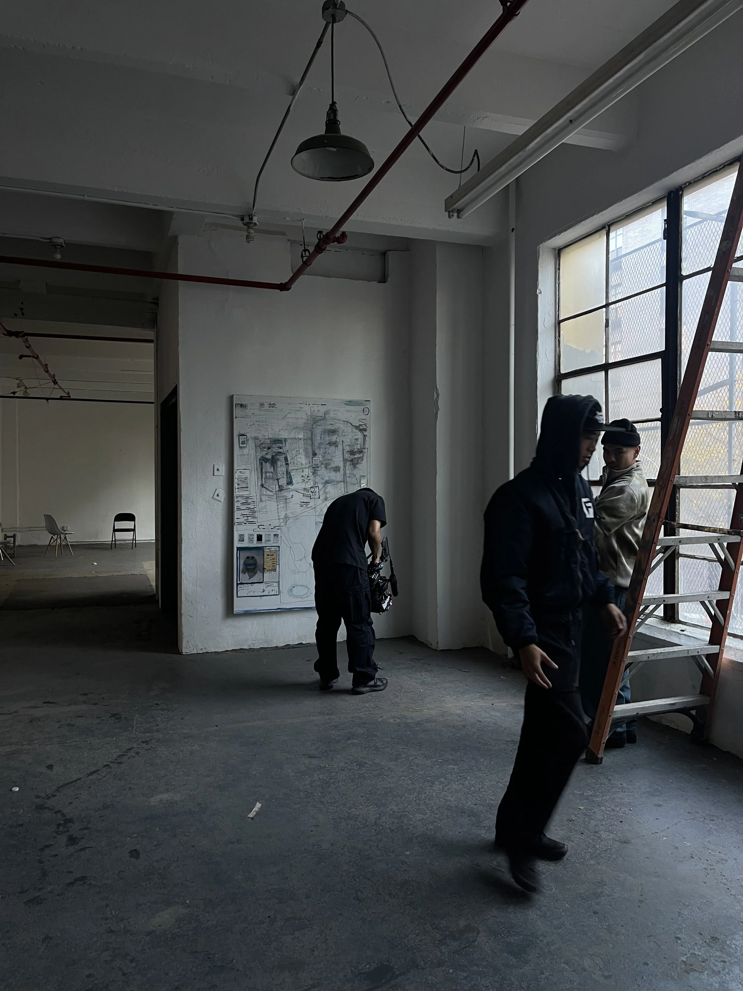 Art Exhibition - Jet Le Parti - Base 36 gallery location in Brooklyn - setting up for art show