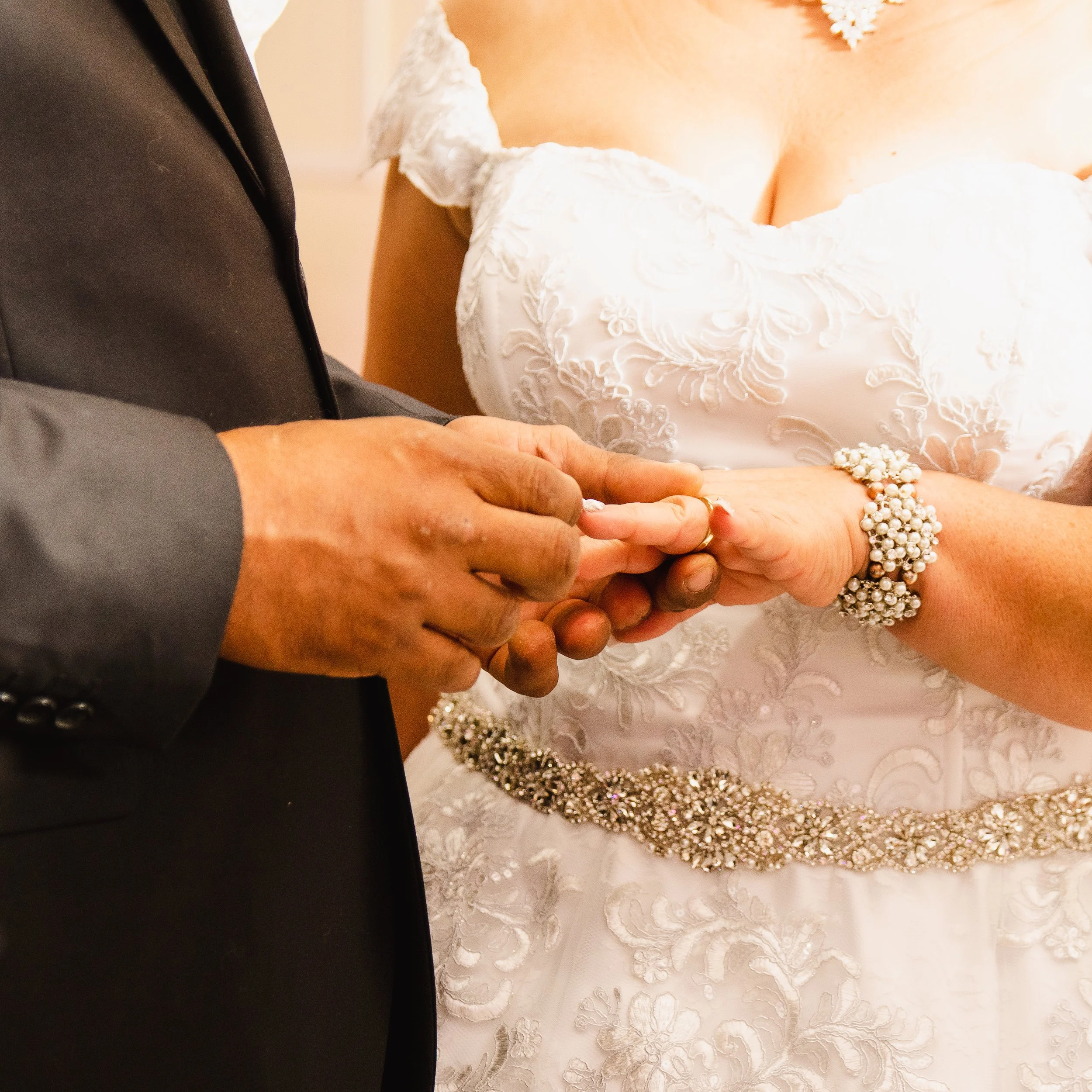 wedding-photographer-hillsboro-oregon.jpg
