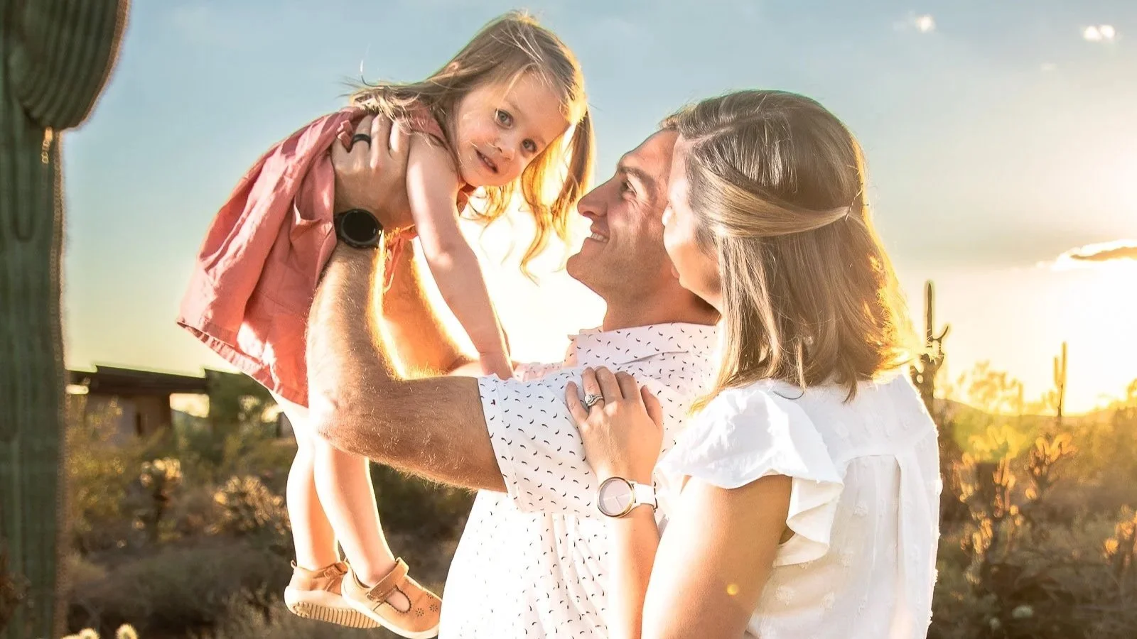 Portland family photographer emotive family session at sunset
