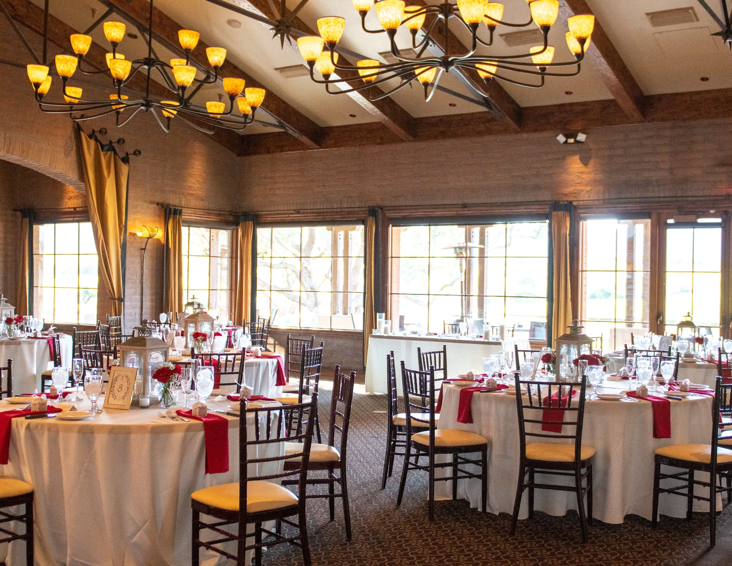 Portland-oregon-Wedding-photographer-small-venues-.jpg