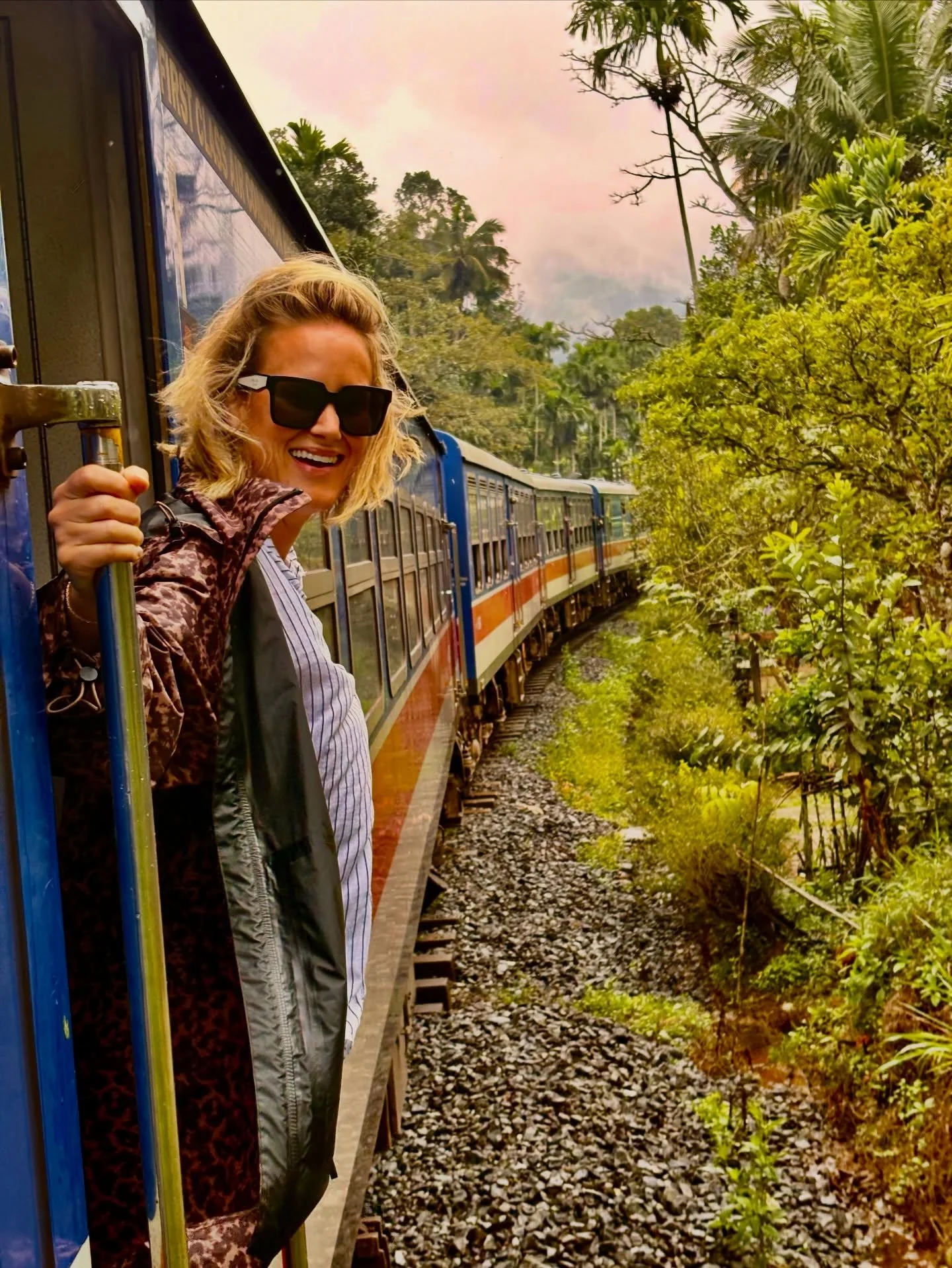 Lose your mind. Find your soul ✨

#solotravel #travel #soulsearch #srilankatravel #srilanka