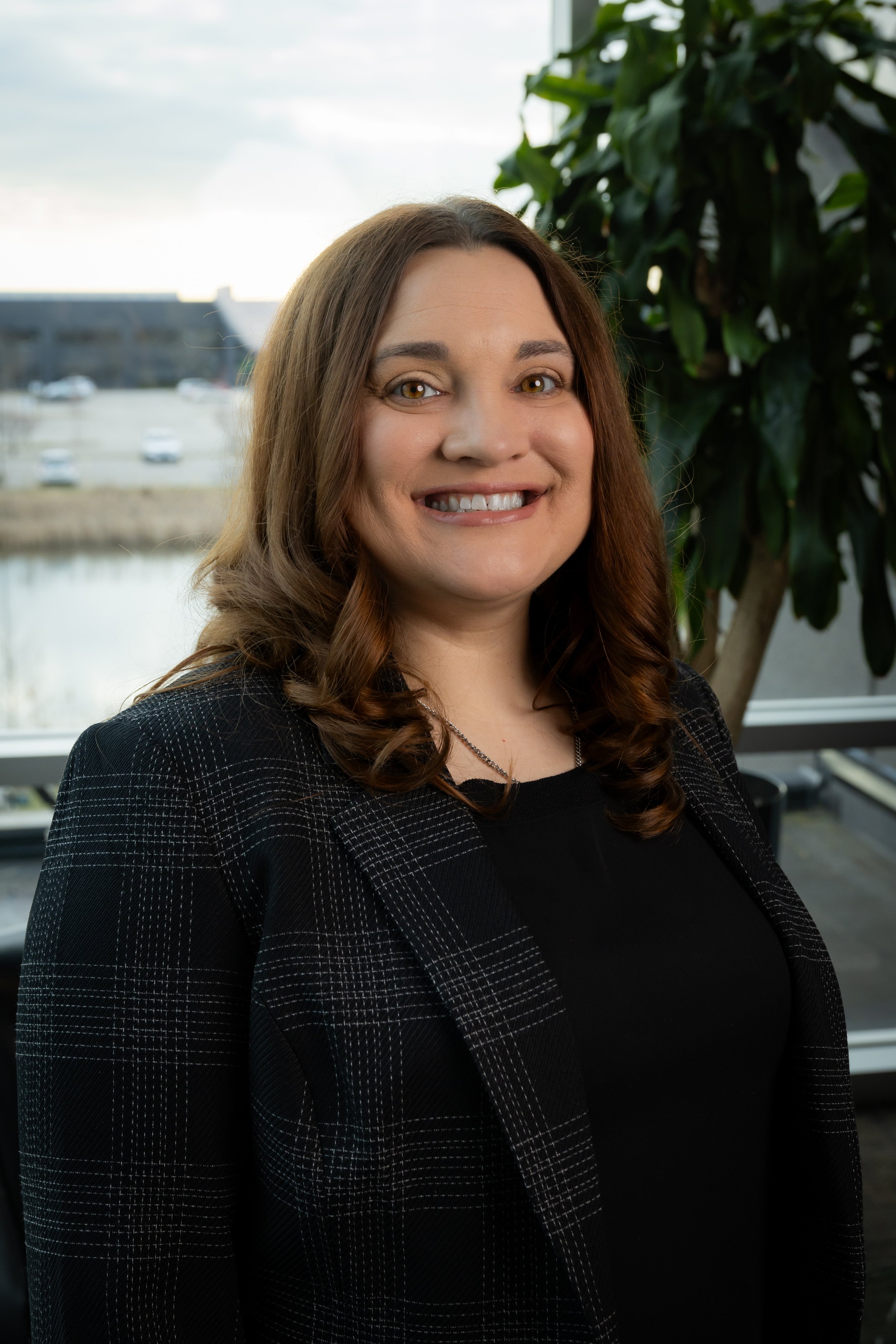 3.28.24 - JulieHeadshots-3.jpg