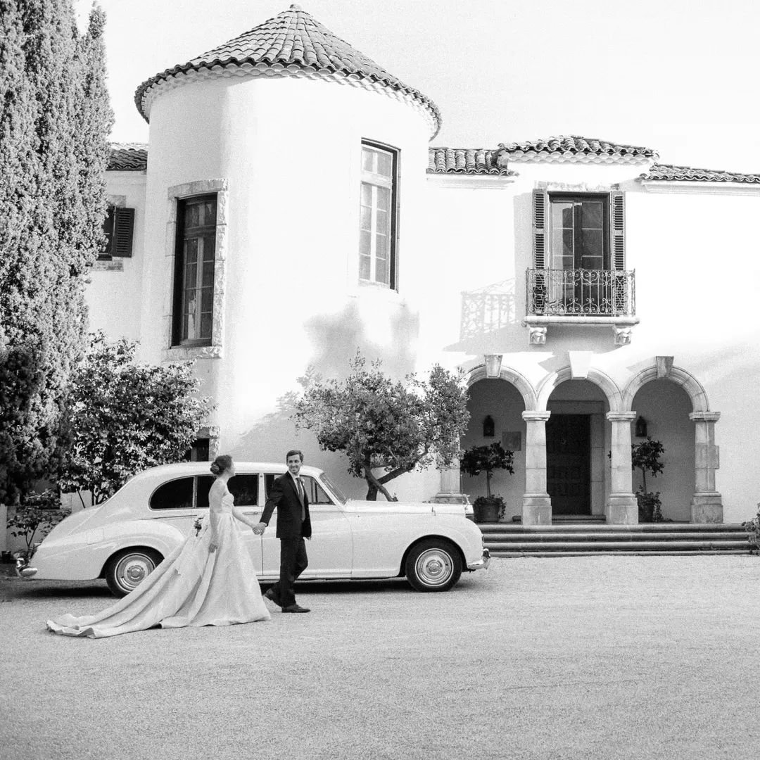 A&nbsp;quintessential Stonepine wedding day&nbsp;🤍 

Venue: @stonepineestate&nbsp;
Photography: @juliecahillphotography&nbsp;

#stonepineestate #estatewedding #carmelvalley #weddingvenue #carmelwedding #centralcalifornia #tuscaninspired #weddingday 