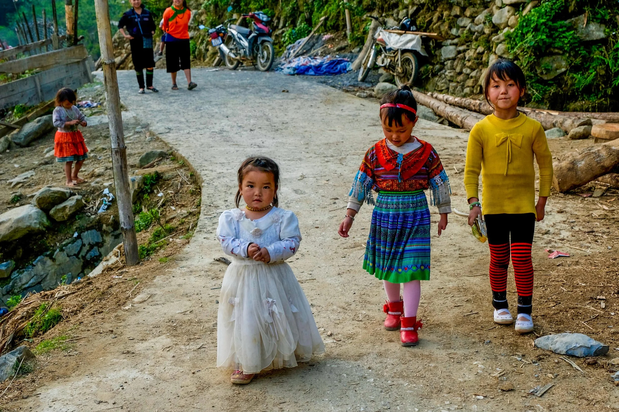 Hmong children on the path