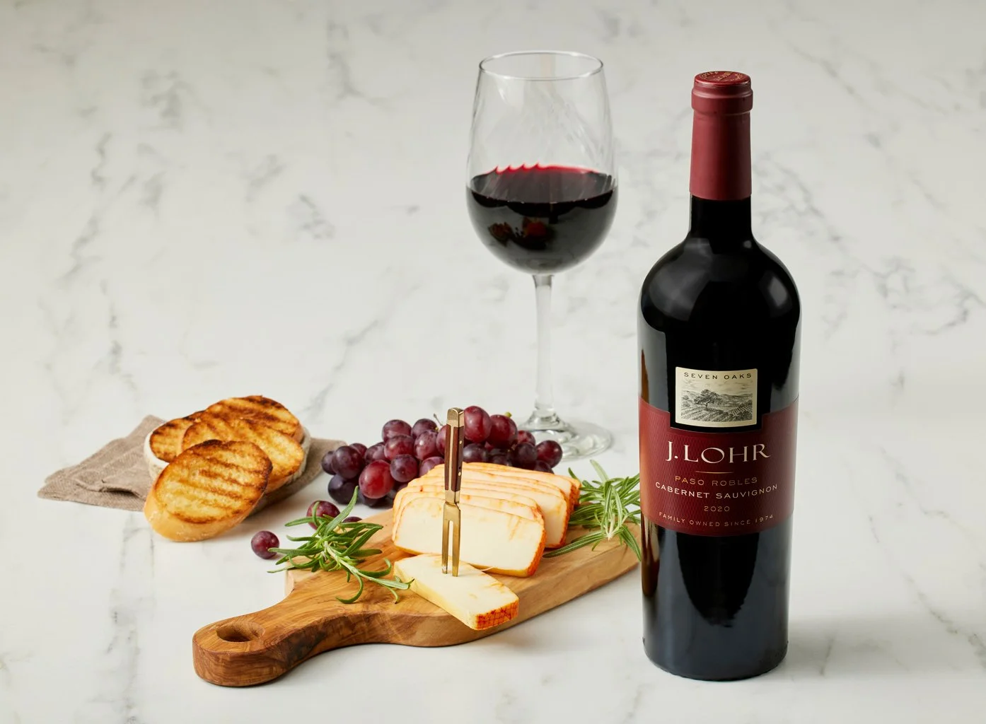 2023-FT-Holiday-Foods_WineJLohr_4x3.jpg