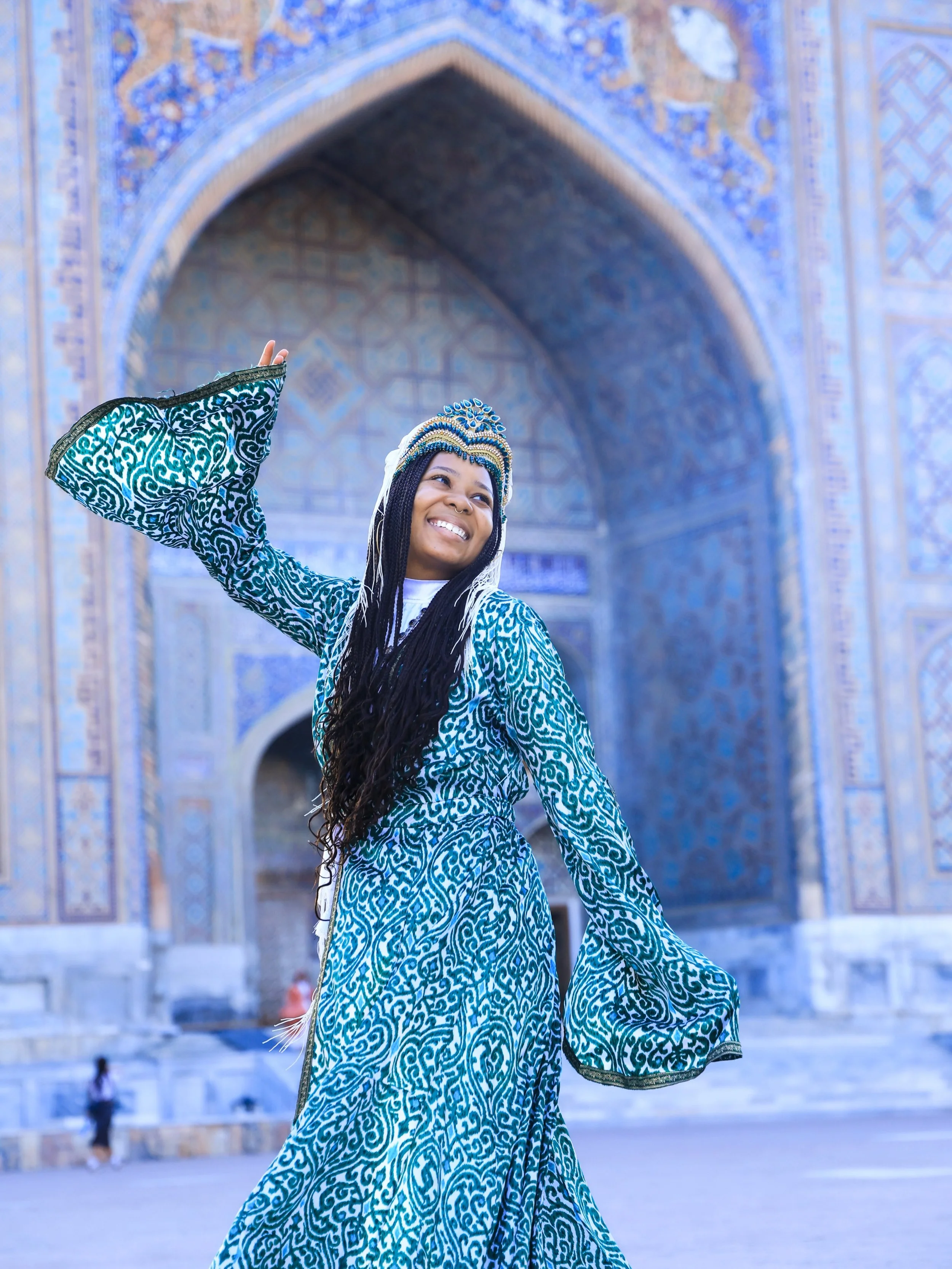 What&rsquo;s better than one birthday photoshoot? TWO!🇺🇿
(Very Leo season coded of me💅🏽♌️8/18)

I couldn&rsquo;t fly all the way to Uzbekistan and not do one of these flying dress shoots at Registan Square. Let me know in the comments if you want