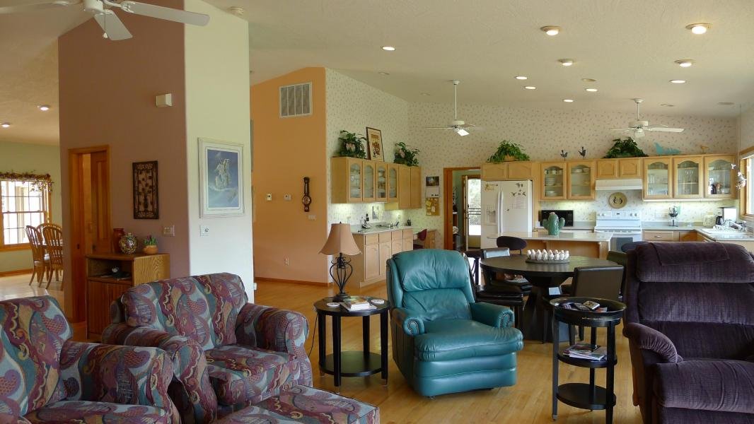 REMODEL BEFORE Stults kitchen