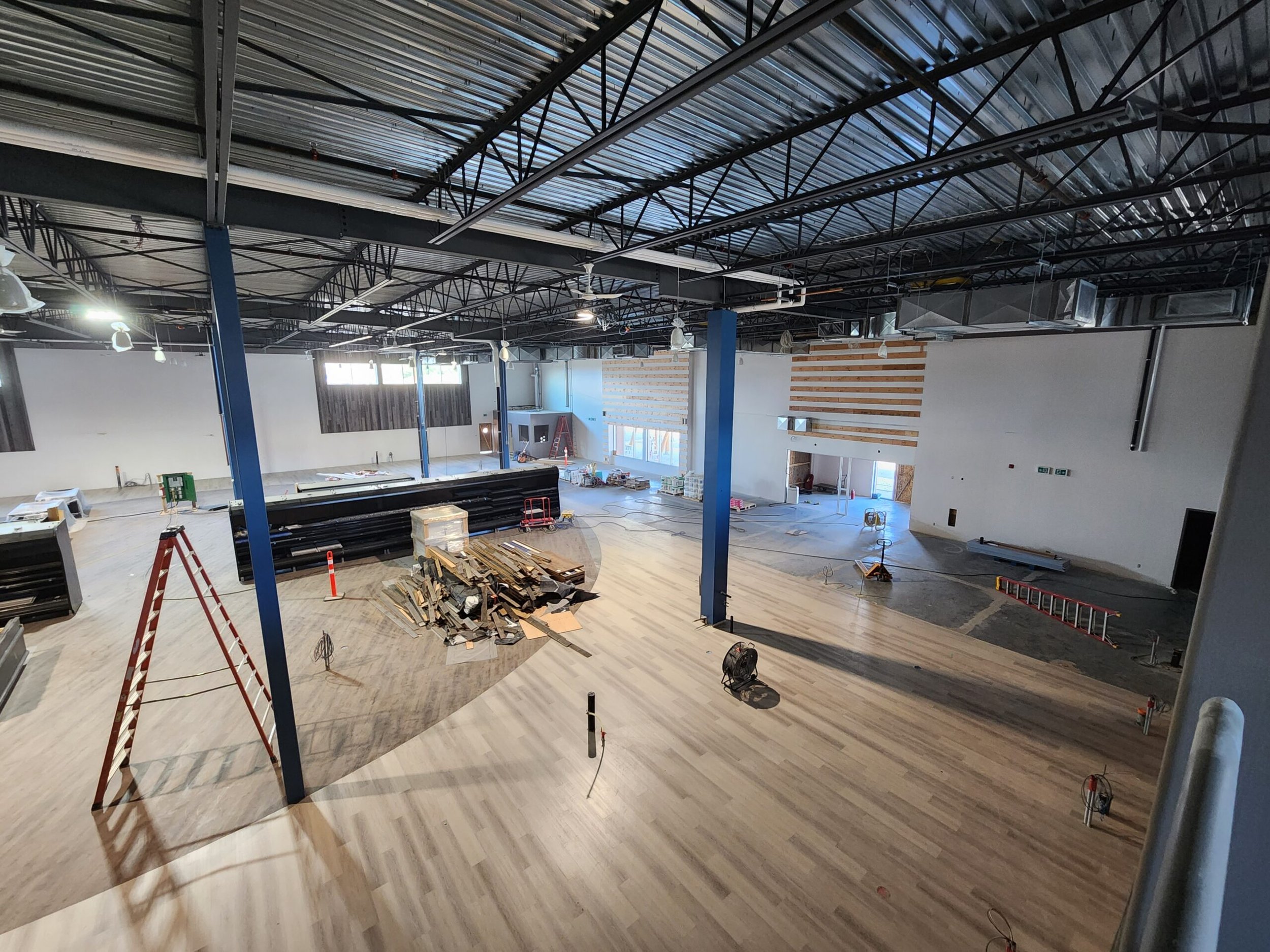 Sweláps Market under construction