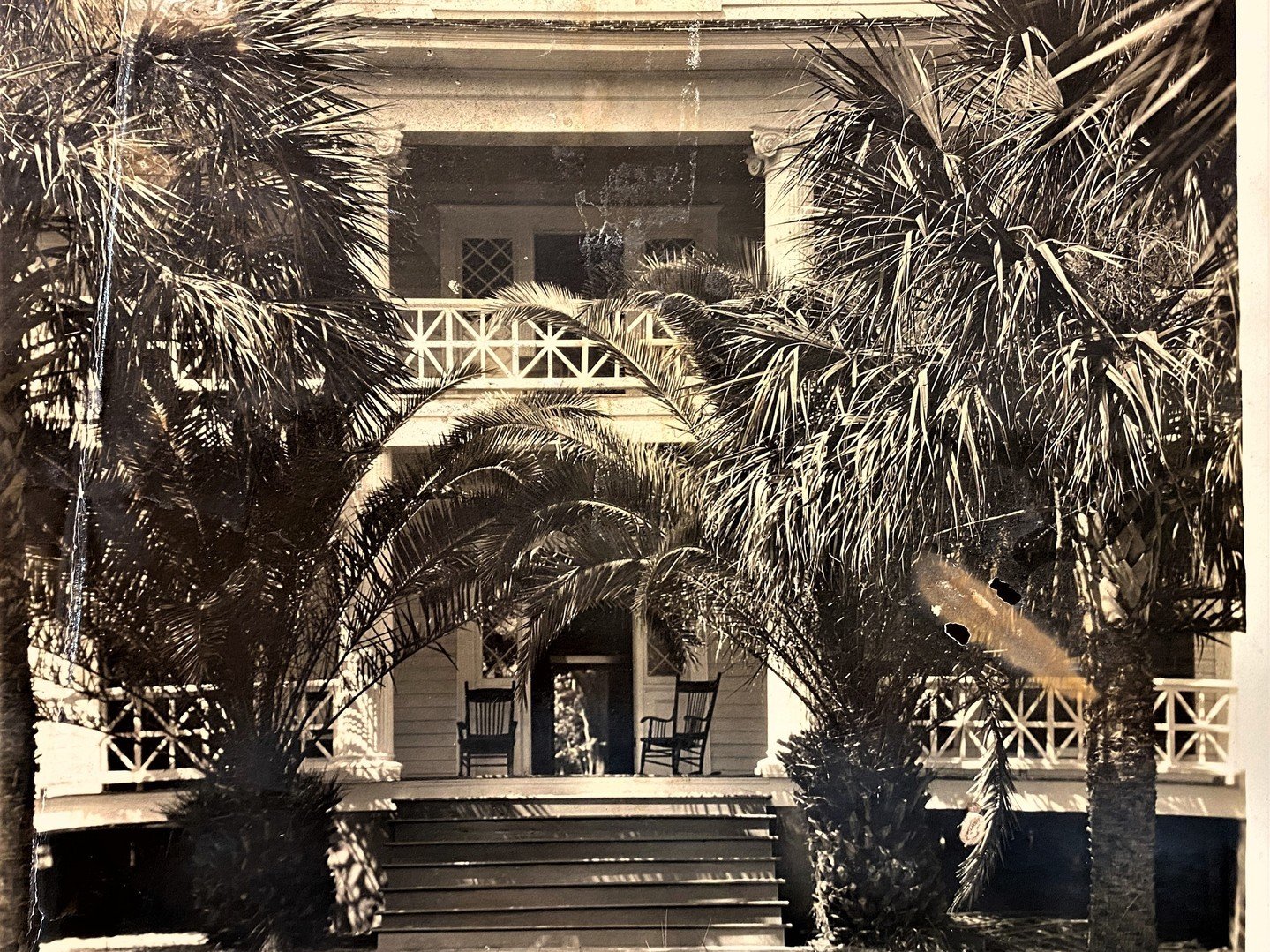 Today's #FromTheArchivesFriday post features the beautiful summer home of St. Mary's Home for Orphans. In 1886, the Sisters opened St. Mary's Home for Orphans in downtown Jacksonville, FL. Saint Mary&rsquo;s was the first Catholic institution for dep