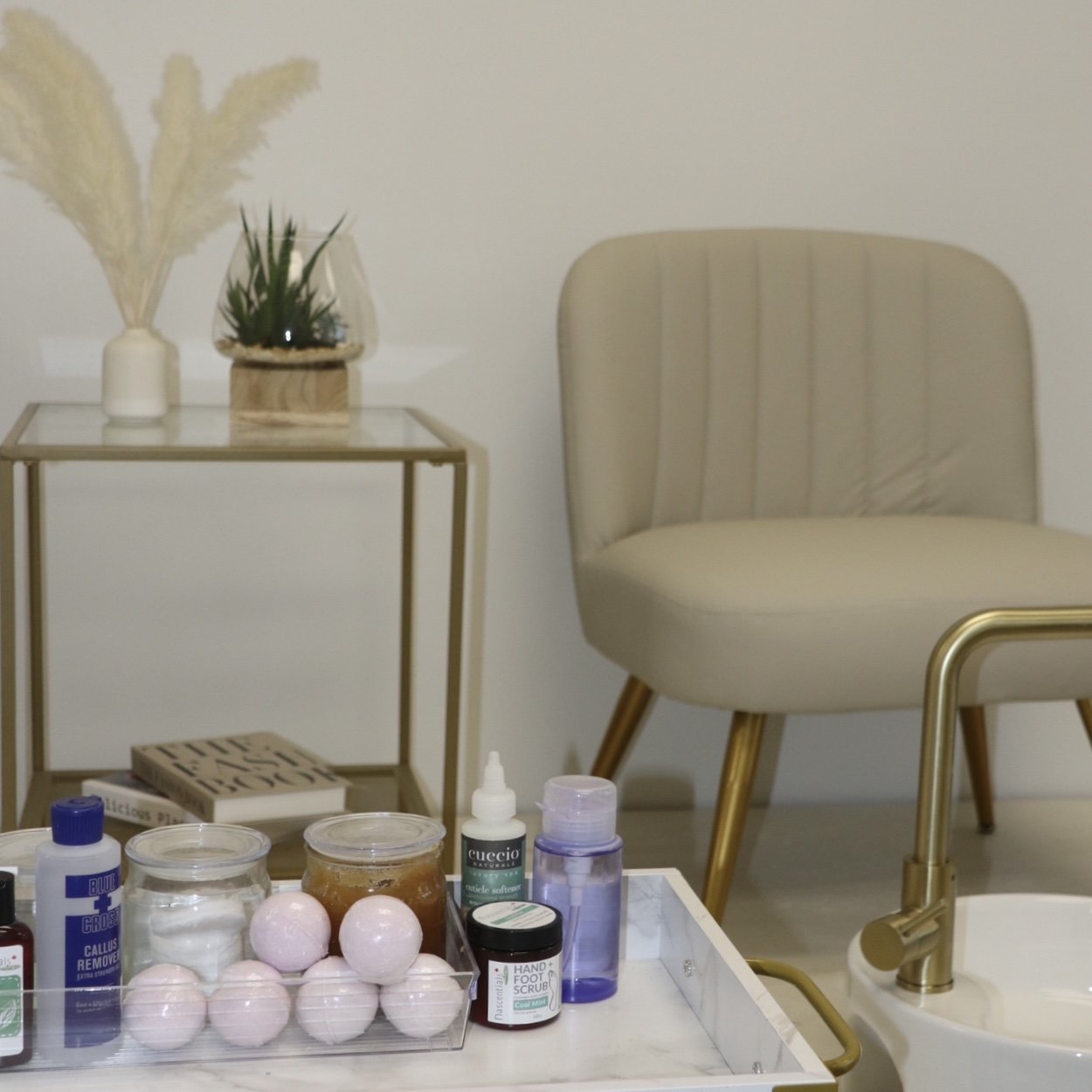 From chic minimal sets to bold custom designs, our nail services are all about creativity and quality. We offer acrylic, gel, and natural nail care with attention to detail and lasting results. For your feet, indulge in our luxe pedicures that soften