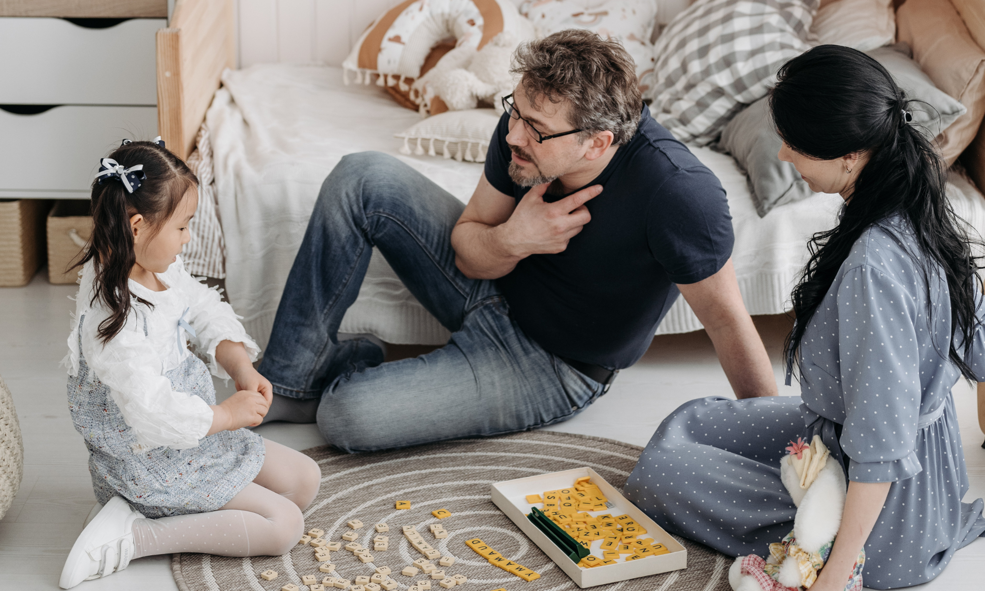 How to Talk About Divorce With Your Kids – A Parent’s Guide