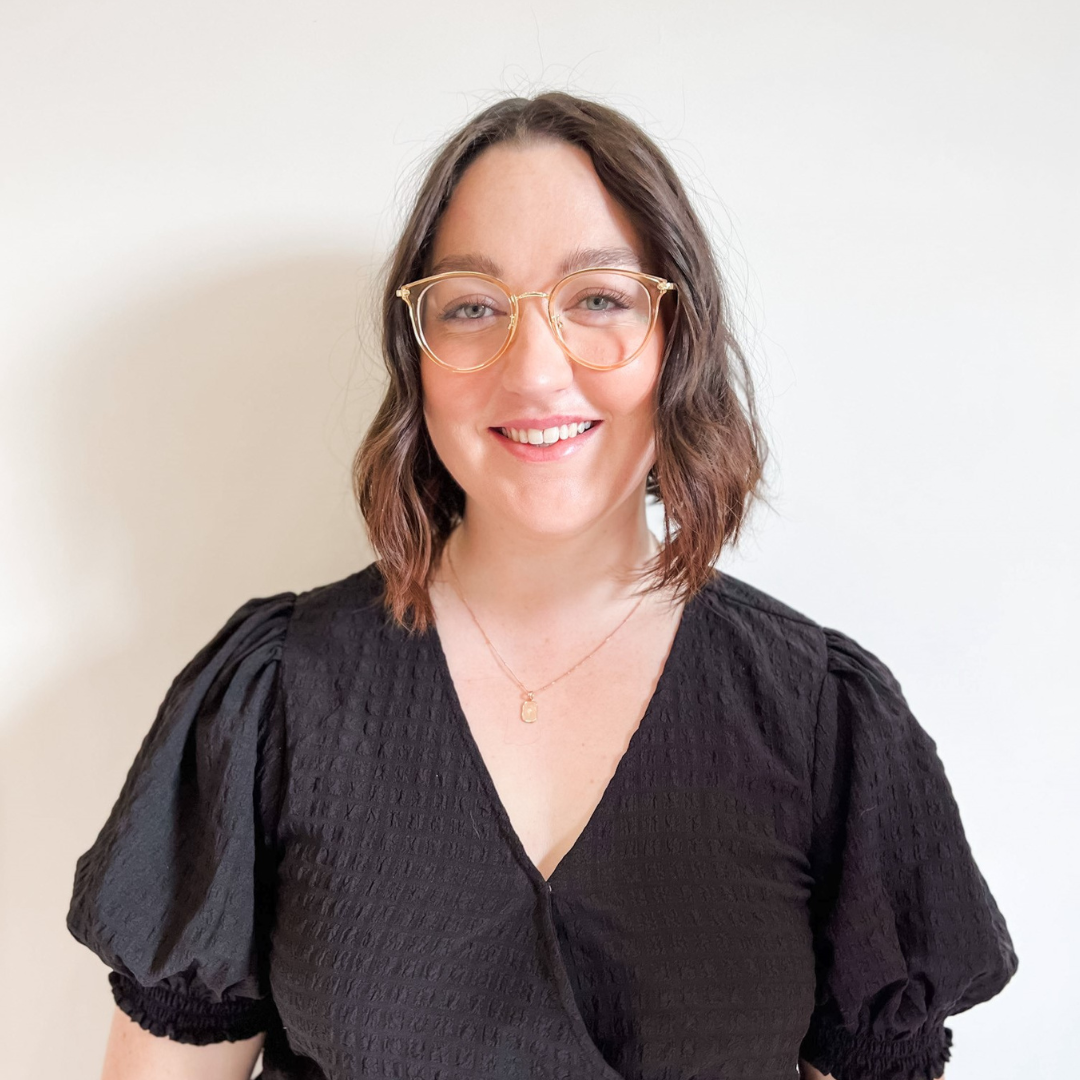 ELLY MINNEY