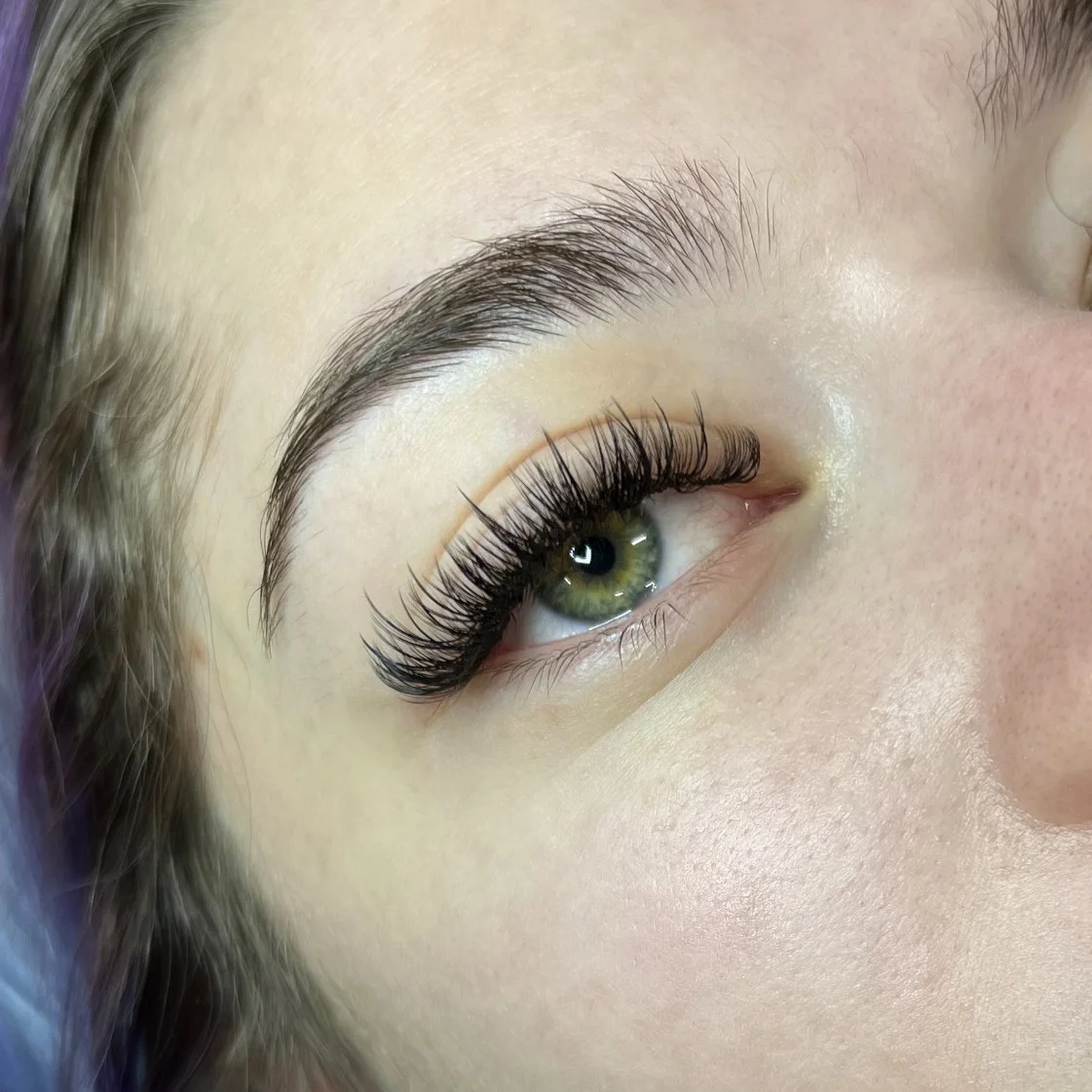 Hybrid Eyelash Extensions