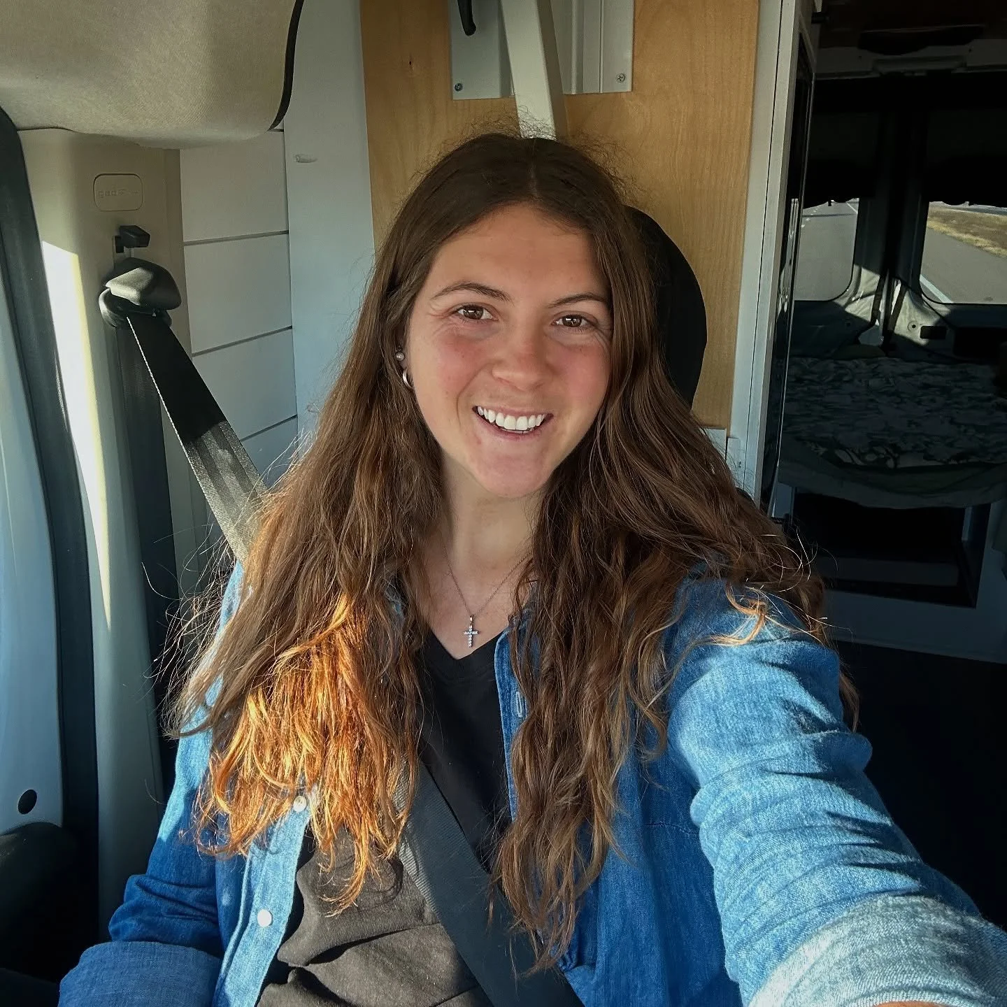 Caravanning from Florida to Texas 🚐❤️

Trip highlights ✨

🥰 Spending time with @sweetdreamsvanlife - who also gifted me a beautiful piece of decor for the van that they made. 

🐾 No, I didn&rsquo;t get a cat. Yes, this cat was extremely pretty. Ye