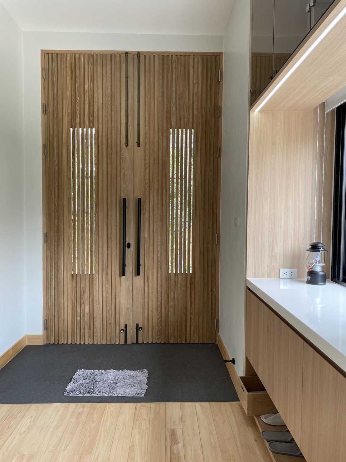 LINE_ALBUM_P Aey+ P Shane house_230203_28.jpg