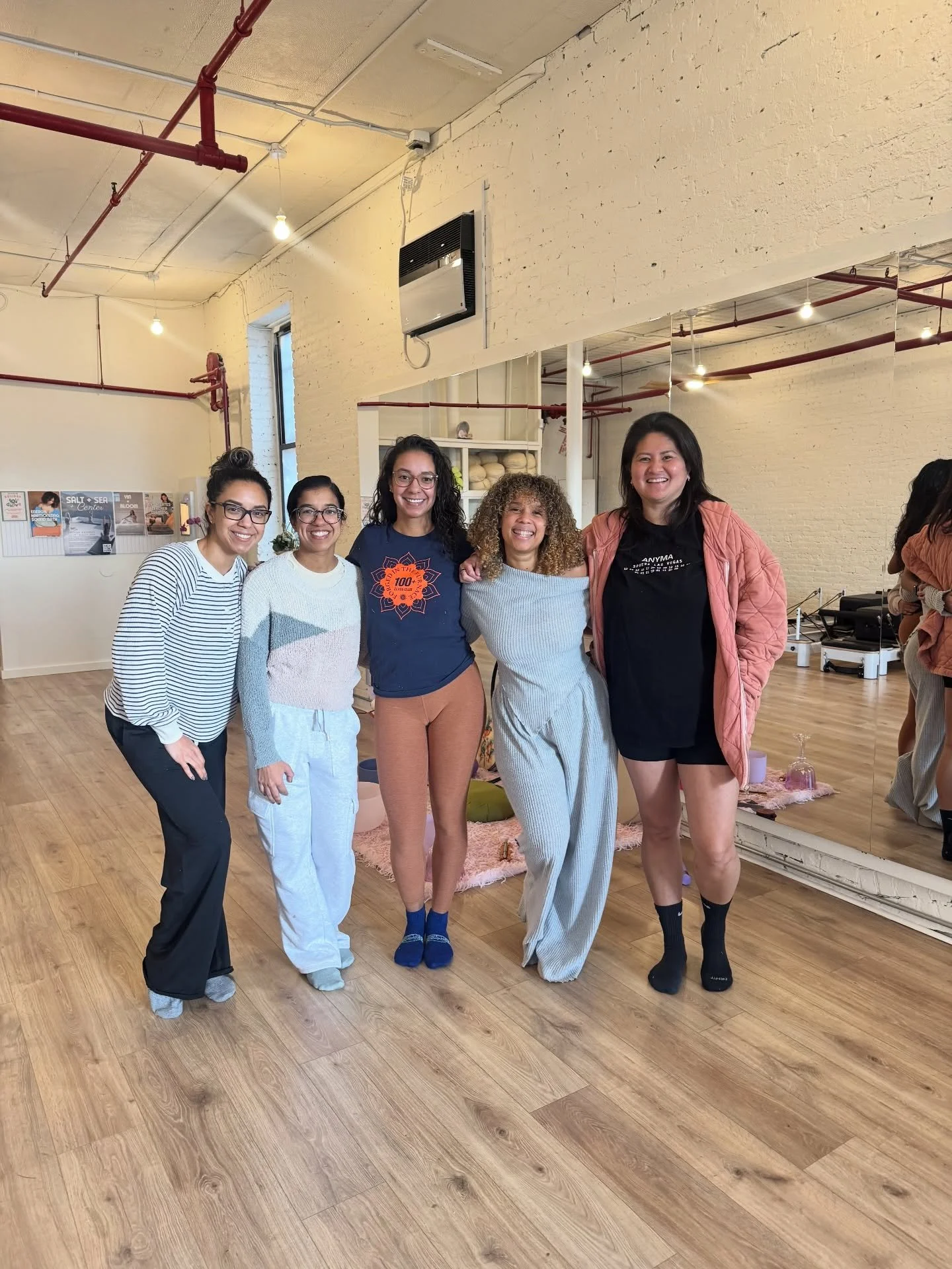 This past weekend at Mott Haven: Energy Harmonizing Sound Bath by @soundsdelalma. She will be with us once a month. 
Stay tuned for the next one 🧘🏻&zwj;♀️🧘🏽&zwj;♀️