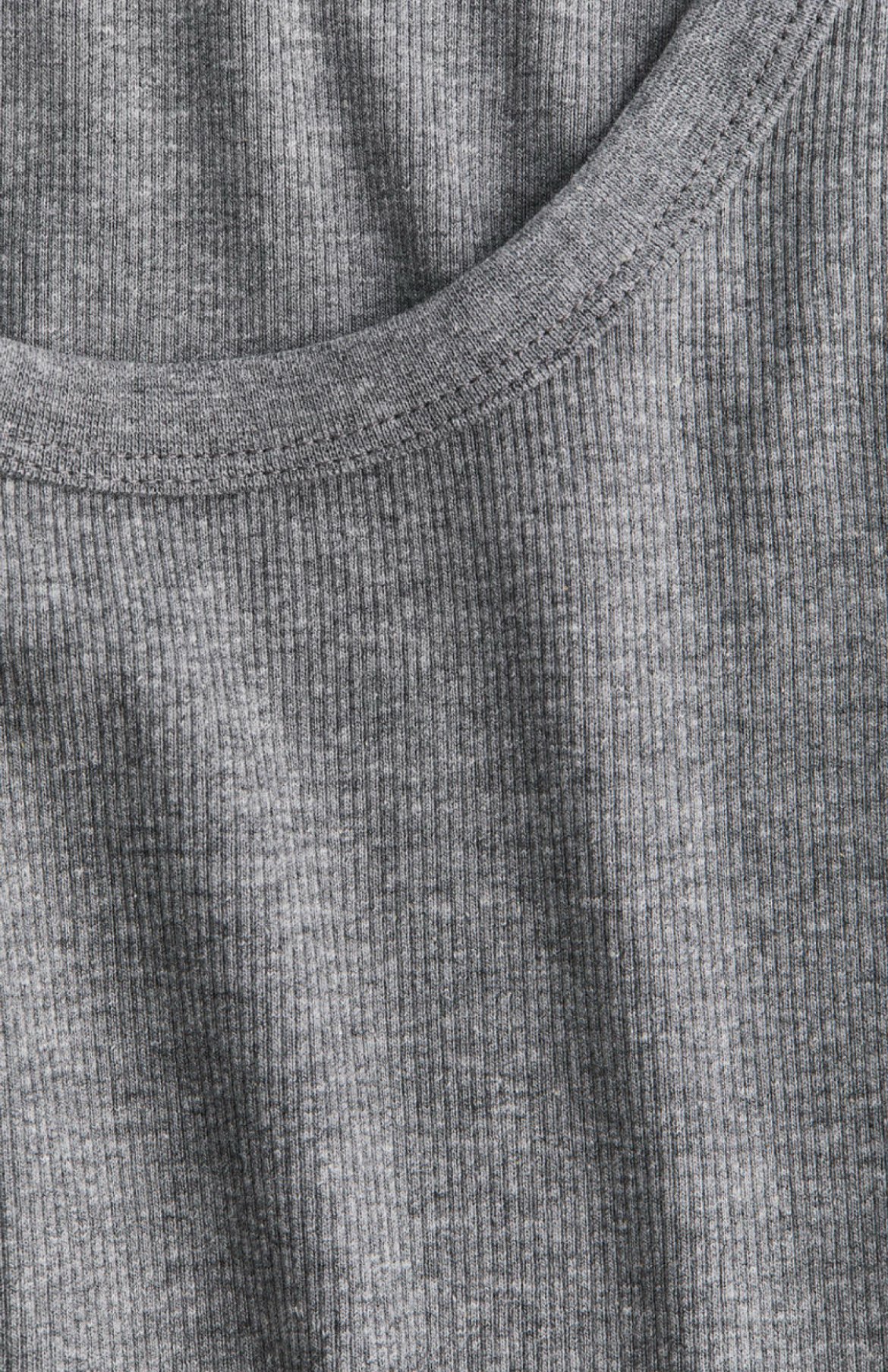 LTA4241_2.jpg