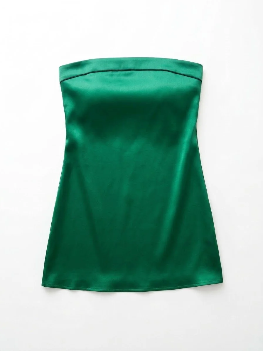 Vestido strapless verde satinado