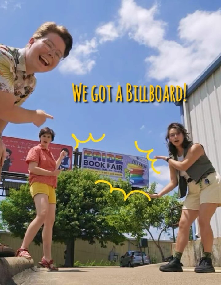 THIS #PRIDE BOOK FAIR IS HITTING THE STREETS- Billboard style…😎
Have you seen our bill board IRL? Snap a pic, tag us and show the world that queer is loud proud and 14 ft in the air!
See y’all soon at the PRIDE BOOK FAIR!
WHEN: Satu