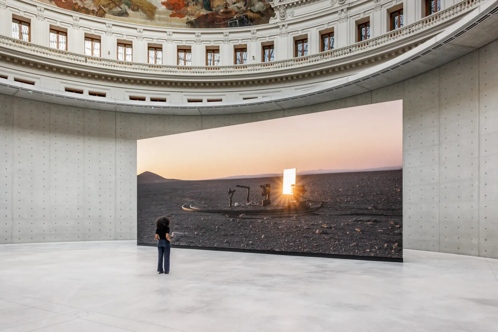 “Clair-obscur” at Bourse de Commerce, Paris