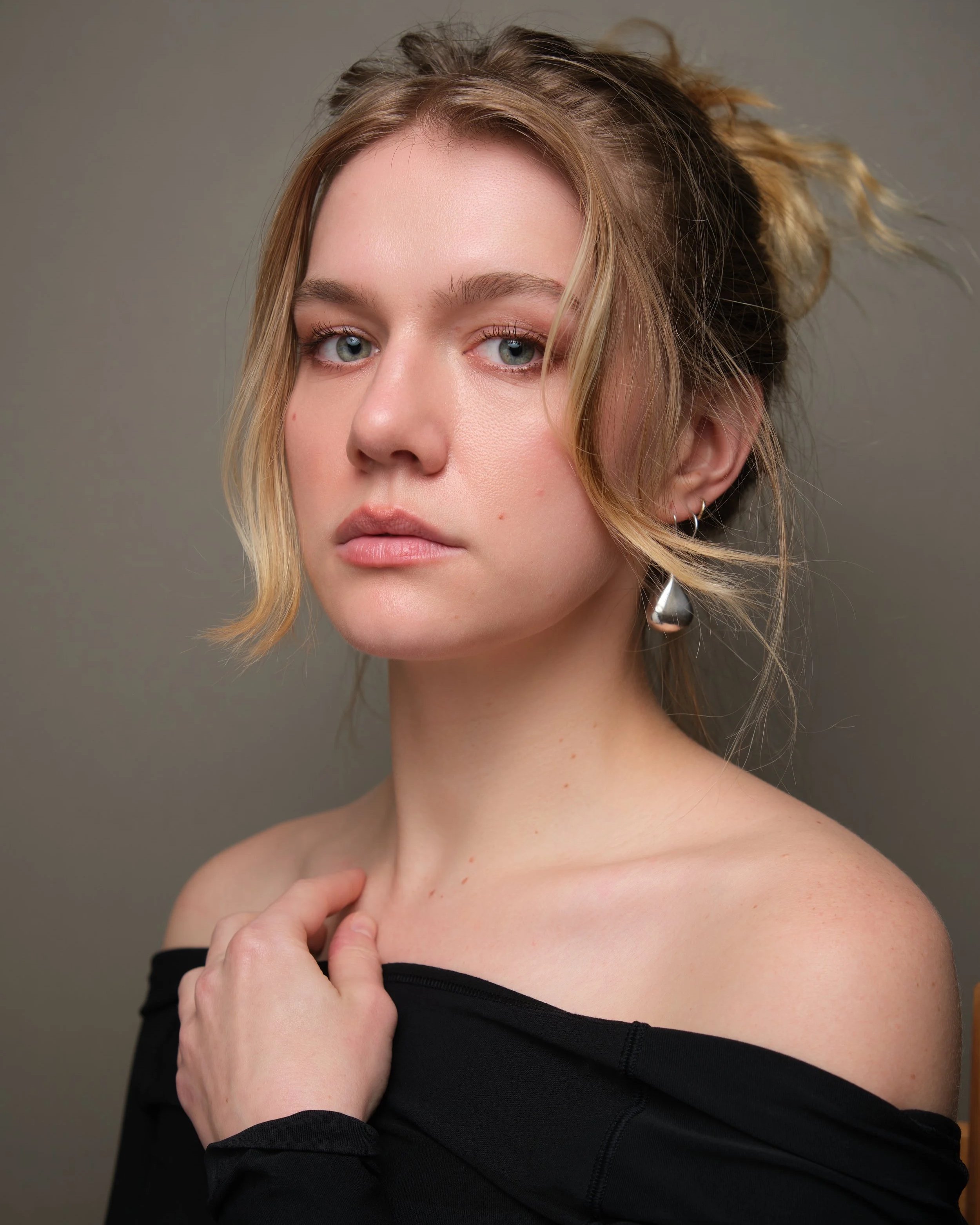 Hannah_Headshots_0250.jpg