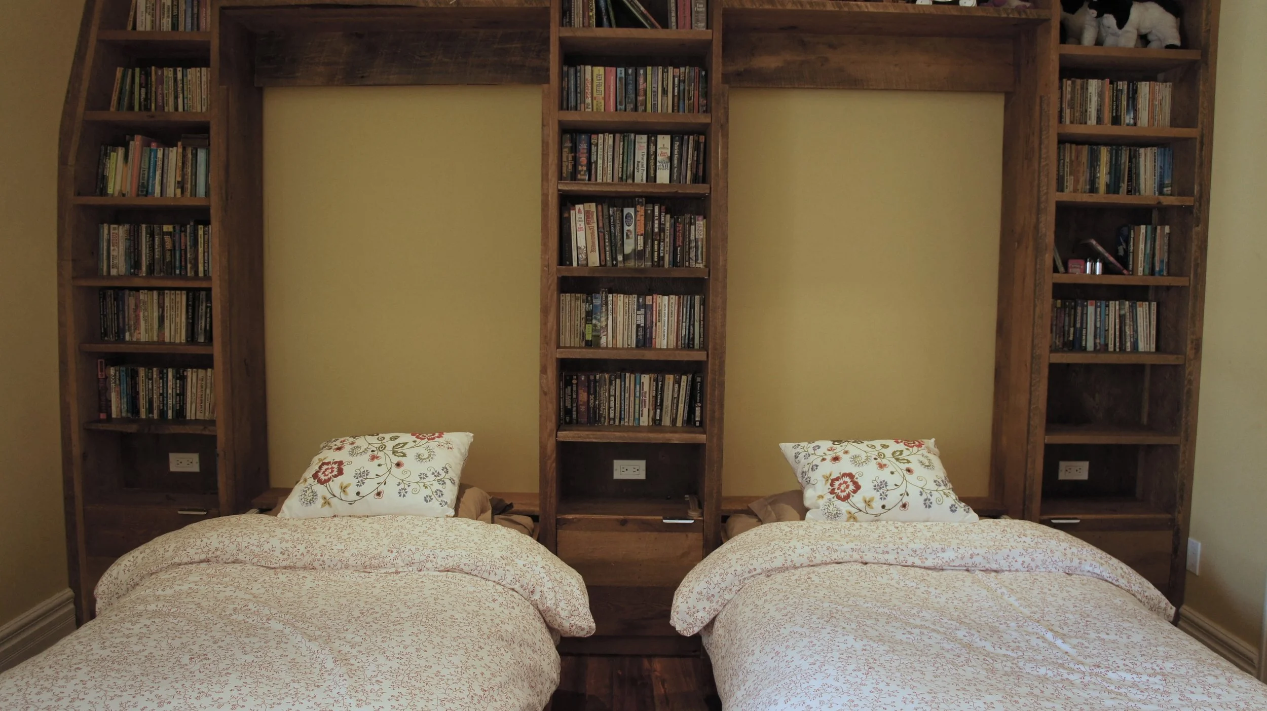 GibsonBedroom1.JPG