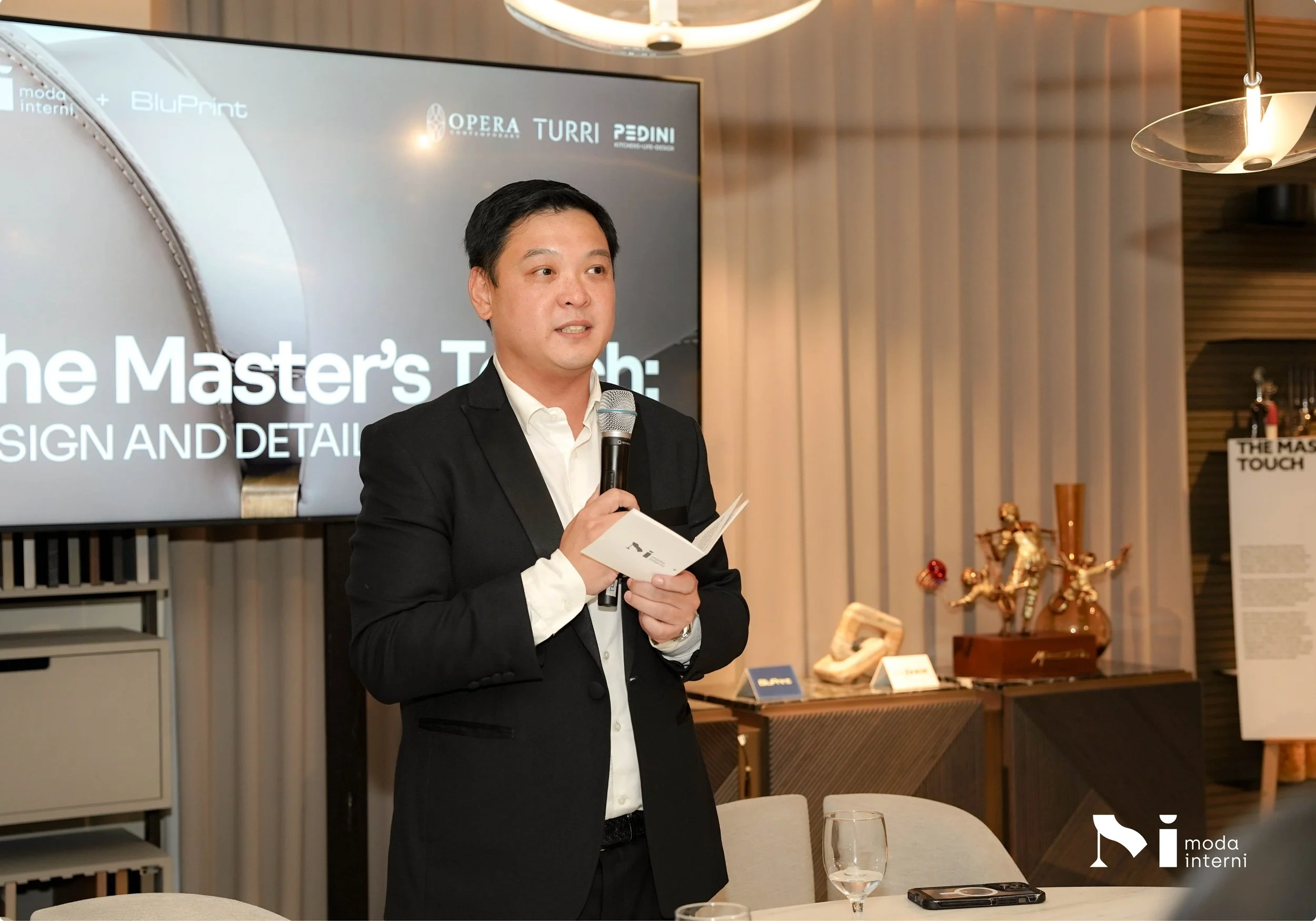 Goldwin Sison, President of Moda Interni, giving his remarks