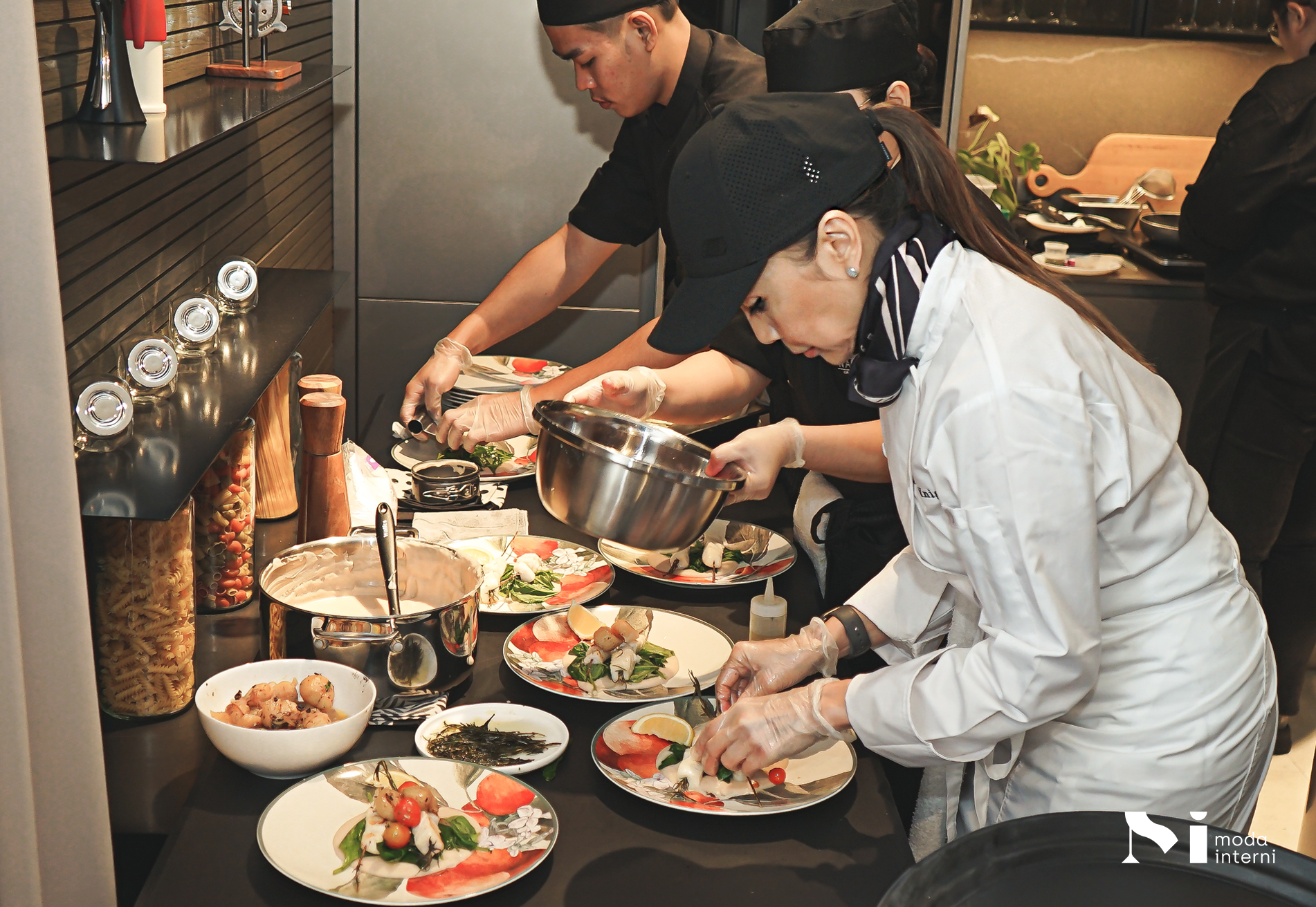 Chef Cinty Yniguez at work