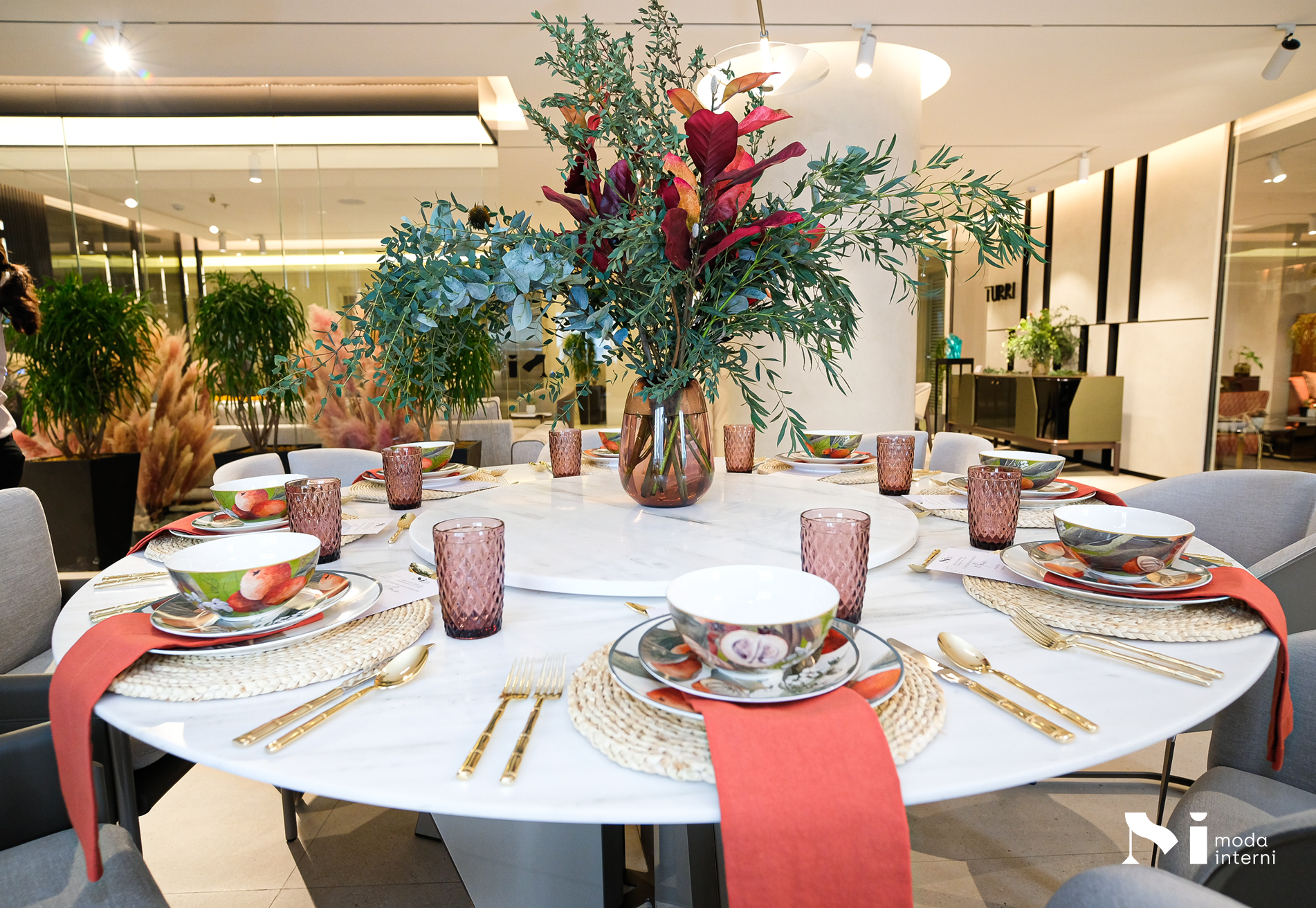 Private dining set up at Moda Interni 