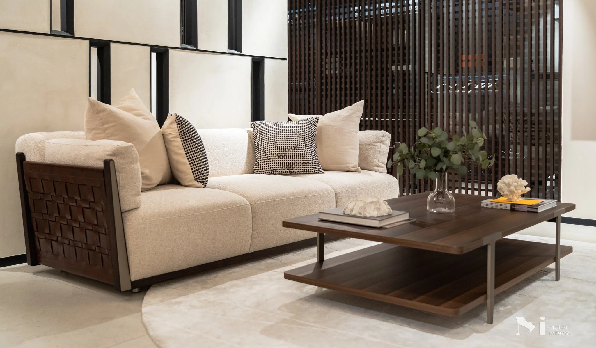 This Turri living room set features the Net Sofa and Net Coffee Table by Matteo Nunziati. 