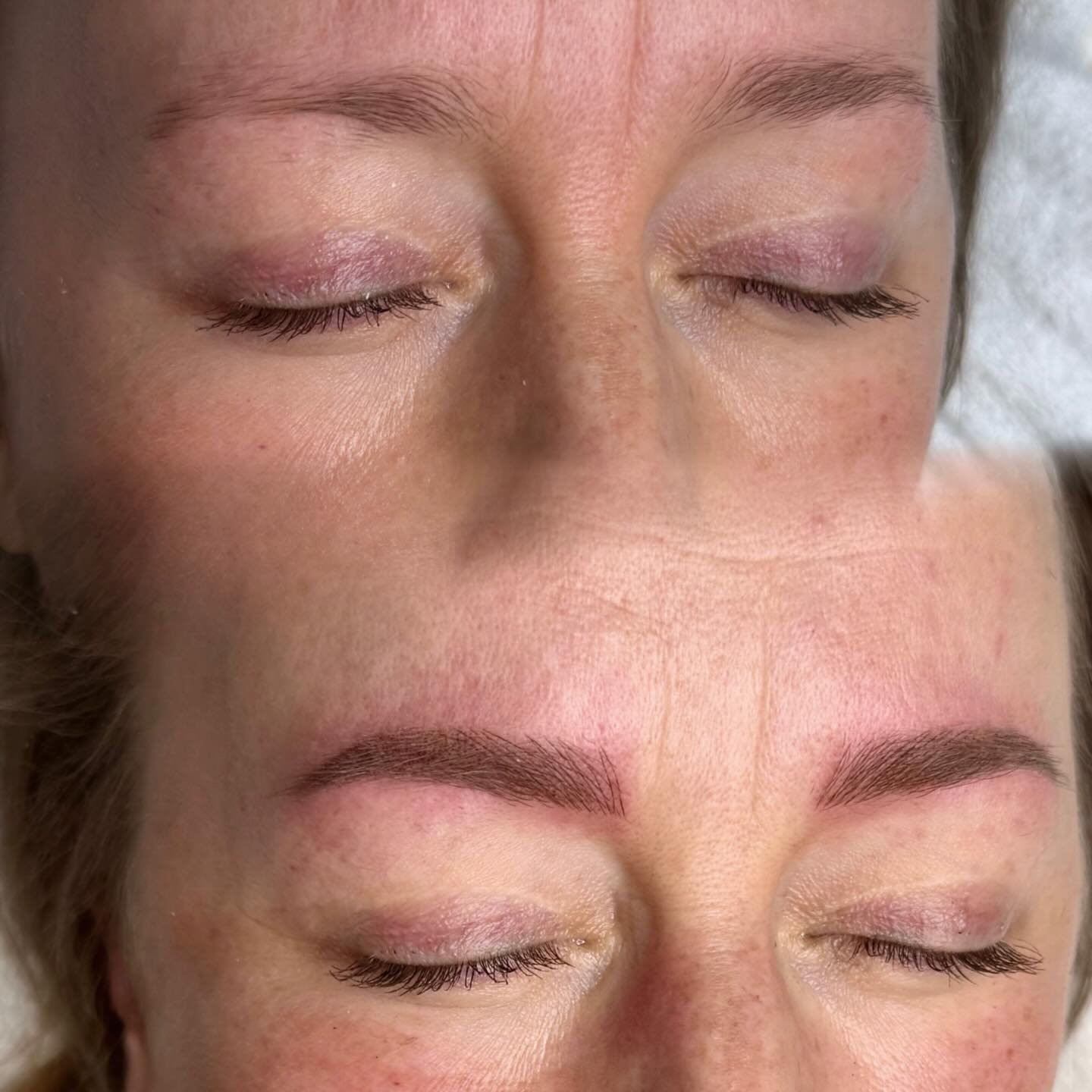 Combobrows 💕 

- T&auml;ll&auml; tekniikalla saatiin omia kulmia my&ouml;t&auml;ilev&auml; tekniikka joka tuo muotoa, virkist&auml;&auml; ilmett&auml; ja tasaa symmetriaa. Silti kulmat n&auml;ytt&auml;&auml; niin ihanan luonnollisilta ja omilta😍

A