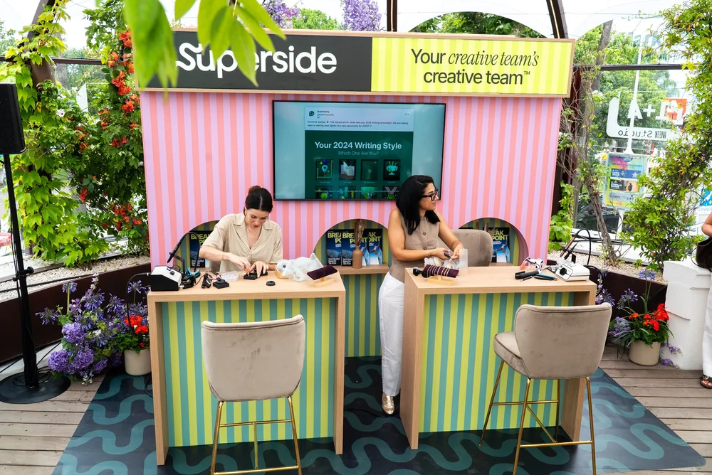 Pink and green Superside jewellery experience stand designed and built by Rolling Minds