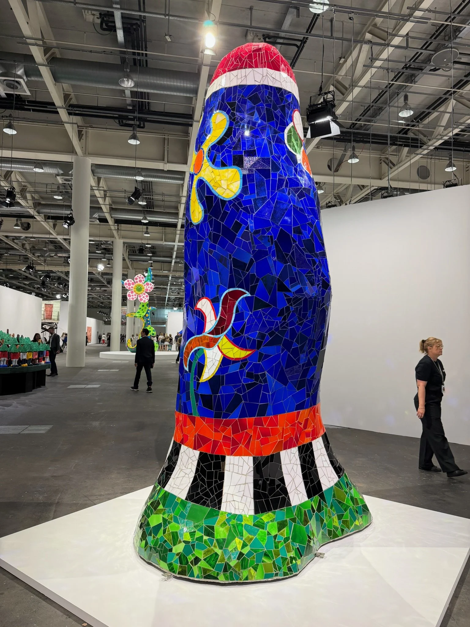 Niki de Saint Phalle, Blue Obelisk with Flowers