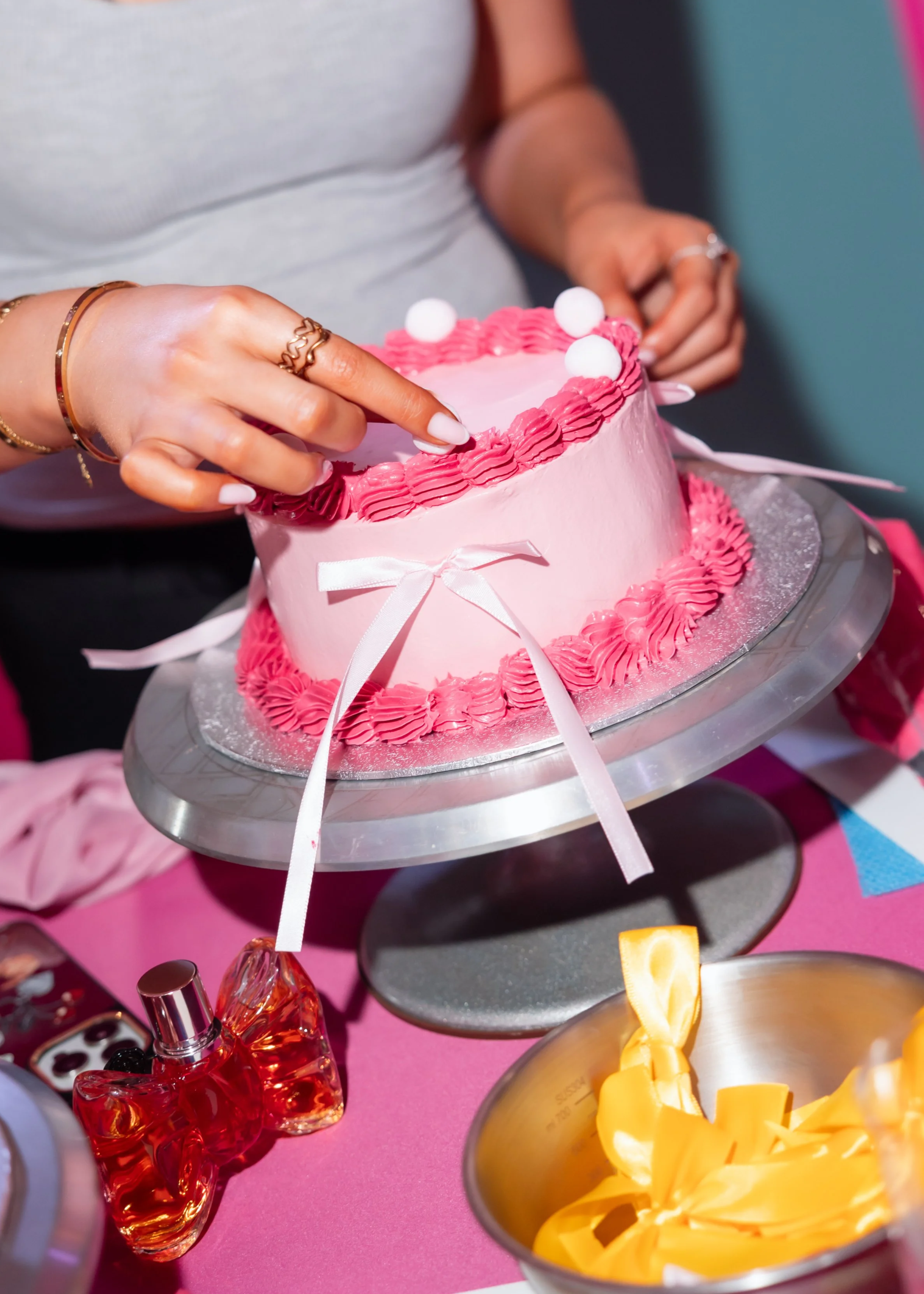Viktor+%26+Rolf+BONBON+-+Olivia+Chenery+Photography-74.png