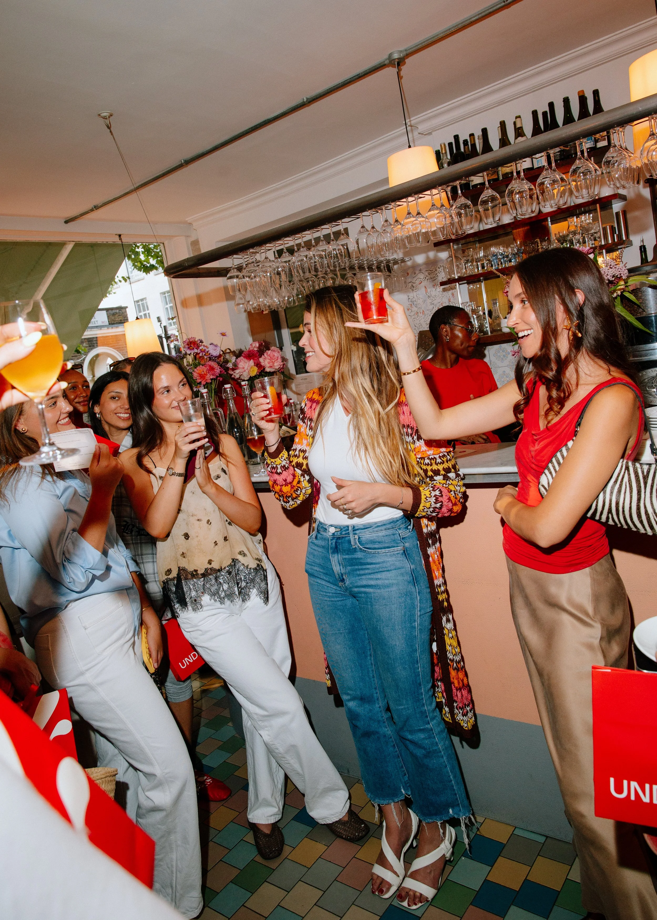 UnderdaysCafeDecoEvent-OliviaCheneryPhotography-68.jpg