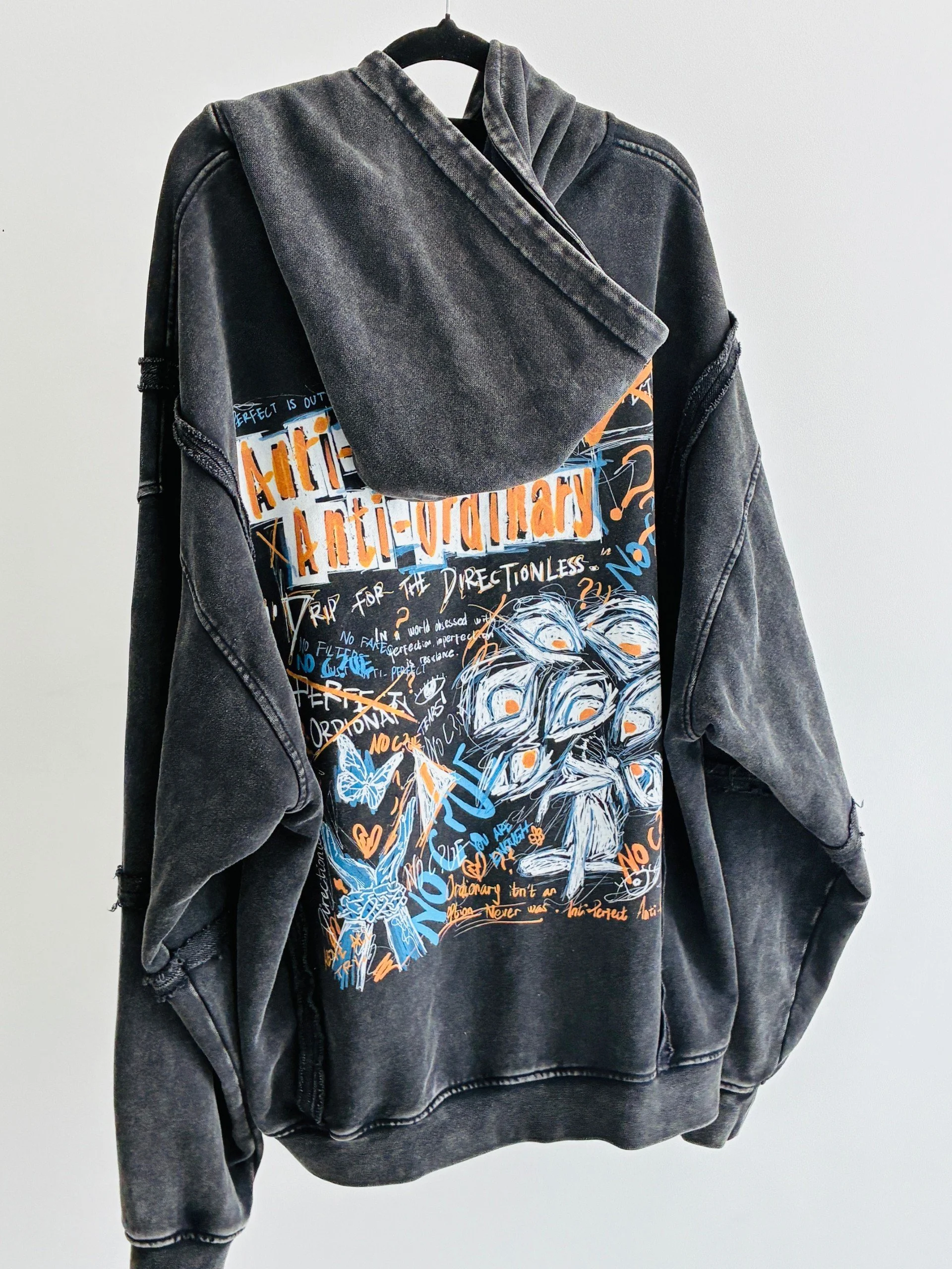 Anti-Perfect, Anti Ordinary Noclue Zip-up Jumper