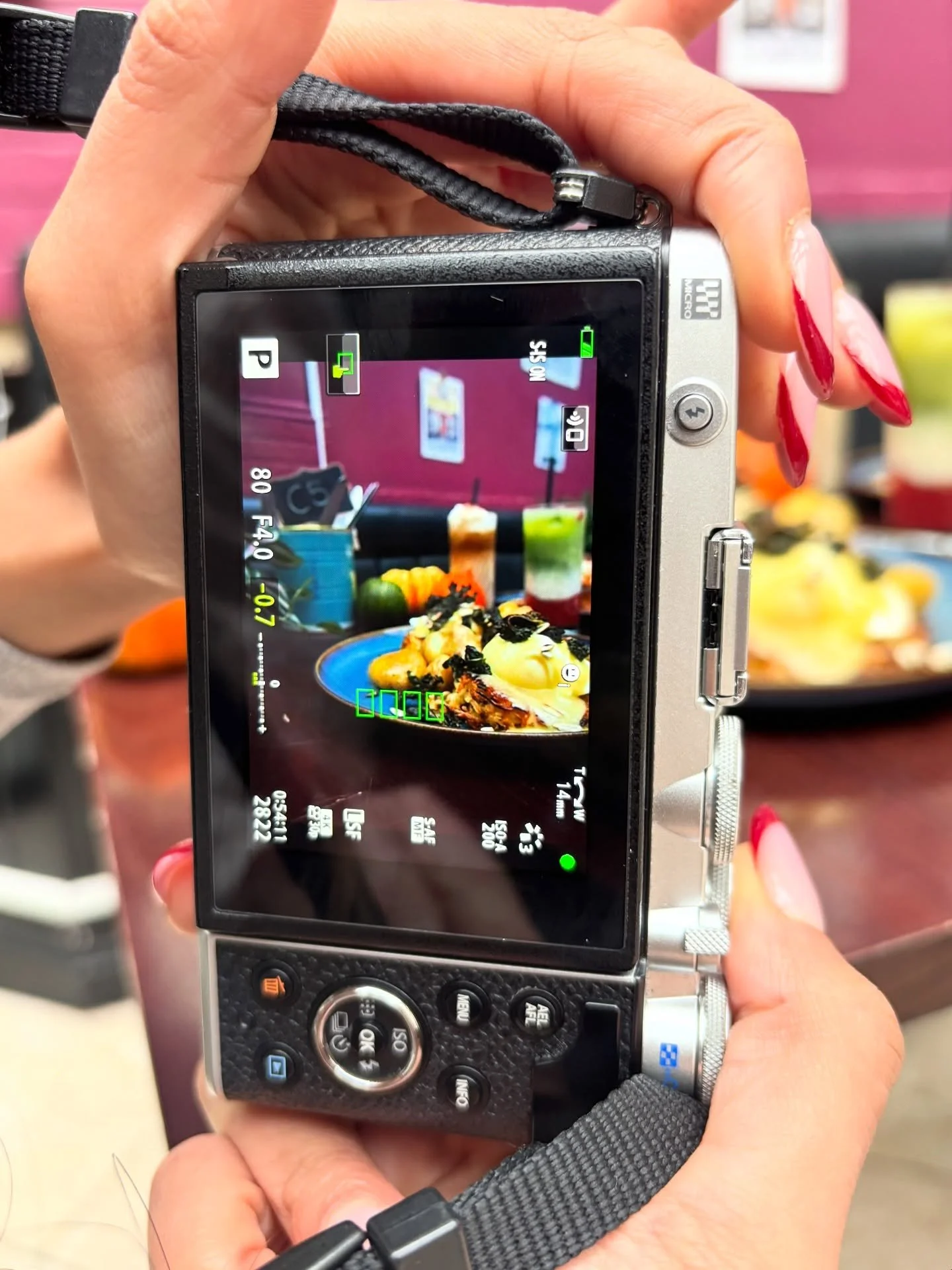 MC specials through our lens πβ‘οΈ
π Alpine Brunch - celeriac rosti with crushed baby potatoes, poached eggs, brown butter hollandaise, crispy kale & toasted seeds.β¨π Toffee Apple French Toast - house-made brioche, bramley apple purée, v