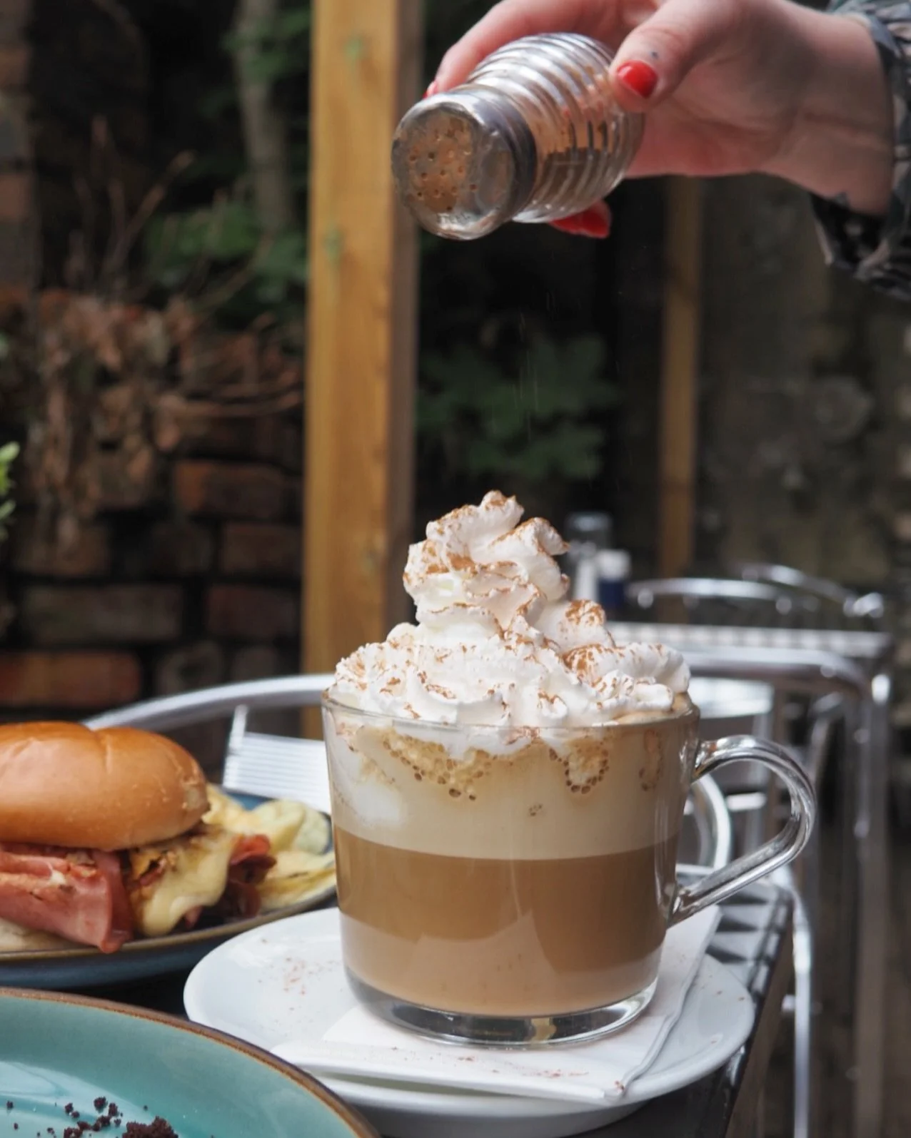 It’s PSL szn (as if you didn’t already know) βπ
Bonus points if you pair it with our autumn specials π see our stories for the full lineup! π³