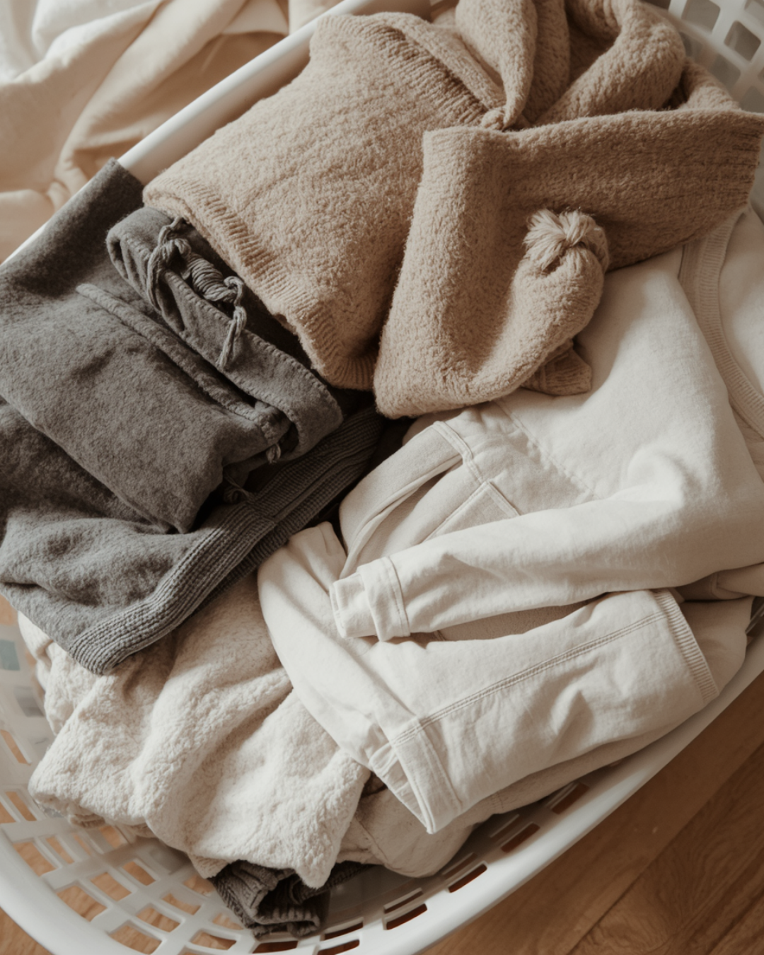 Managing Laundry for Layered Outfits in Cold Weather