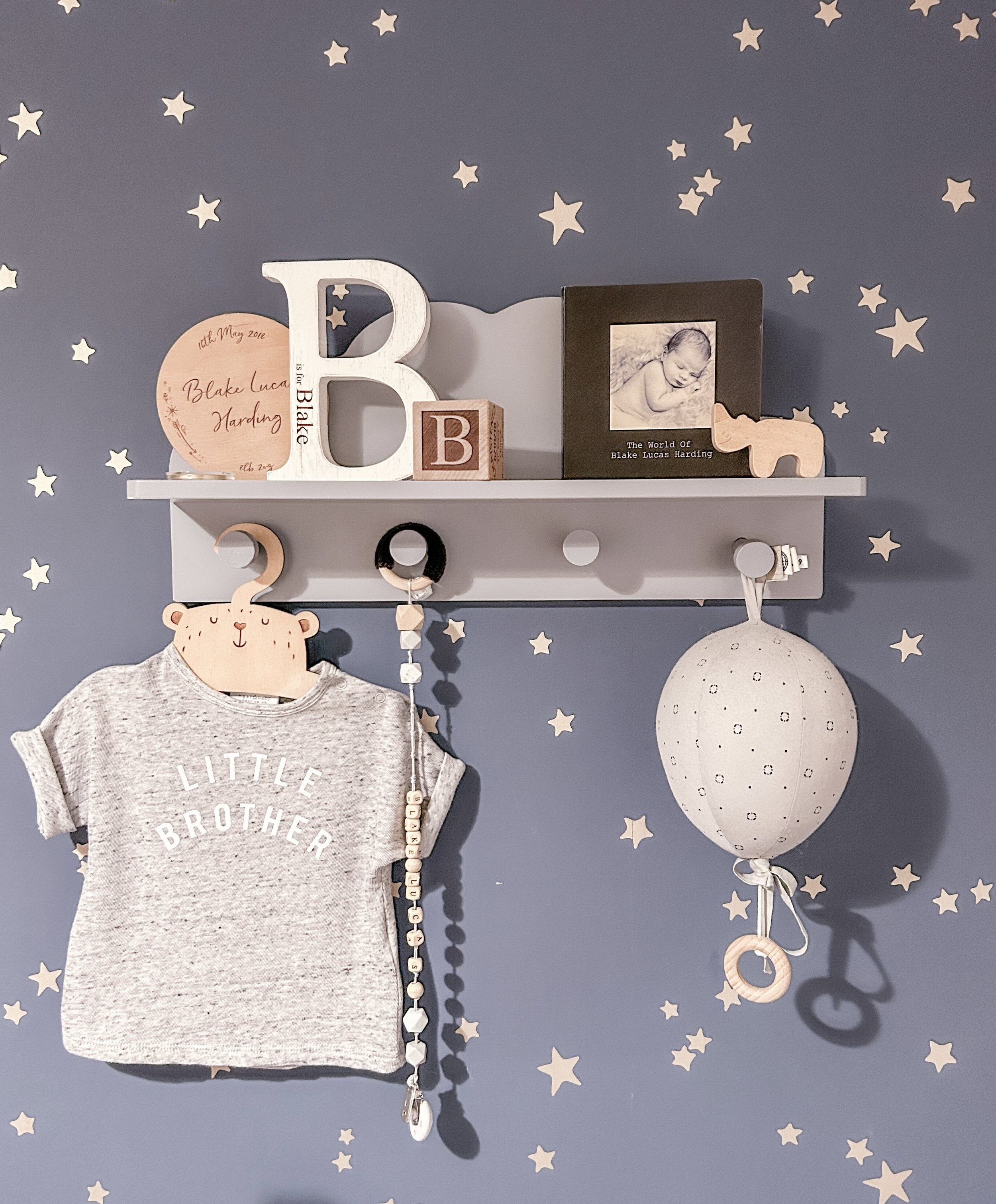 Boys Bedroom, Interior Design, Brighton Sussex. Calm, Neutral Decor, stars navy blue, shelf