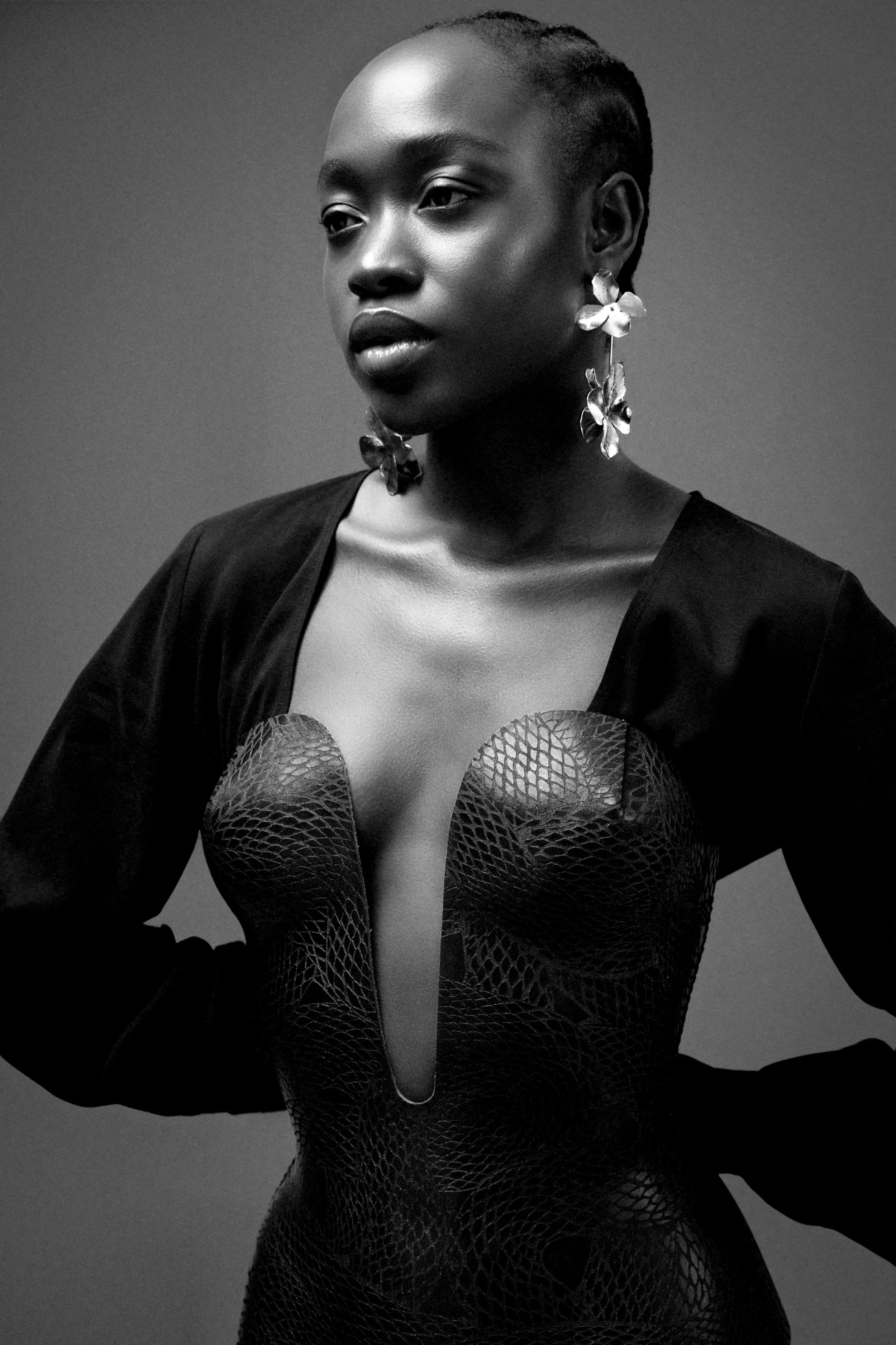 AngelaMSchlabitz-aBitzeFotoartist-HautCouture-Sedcard-Lauris-ARV8163 1.jpg