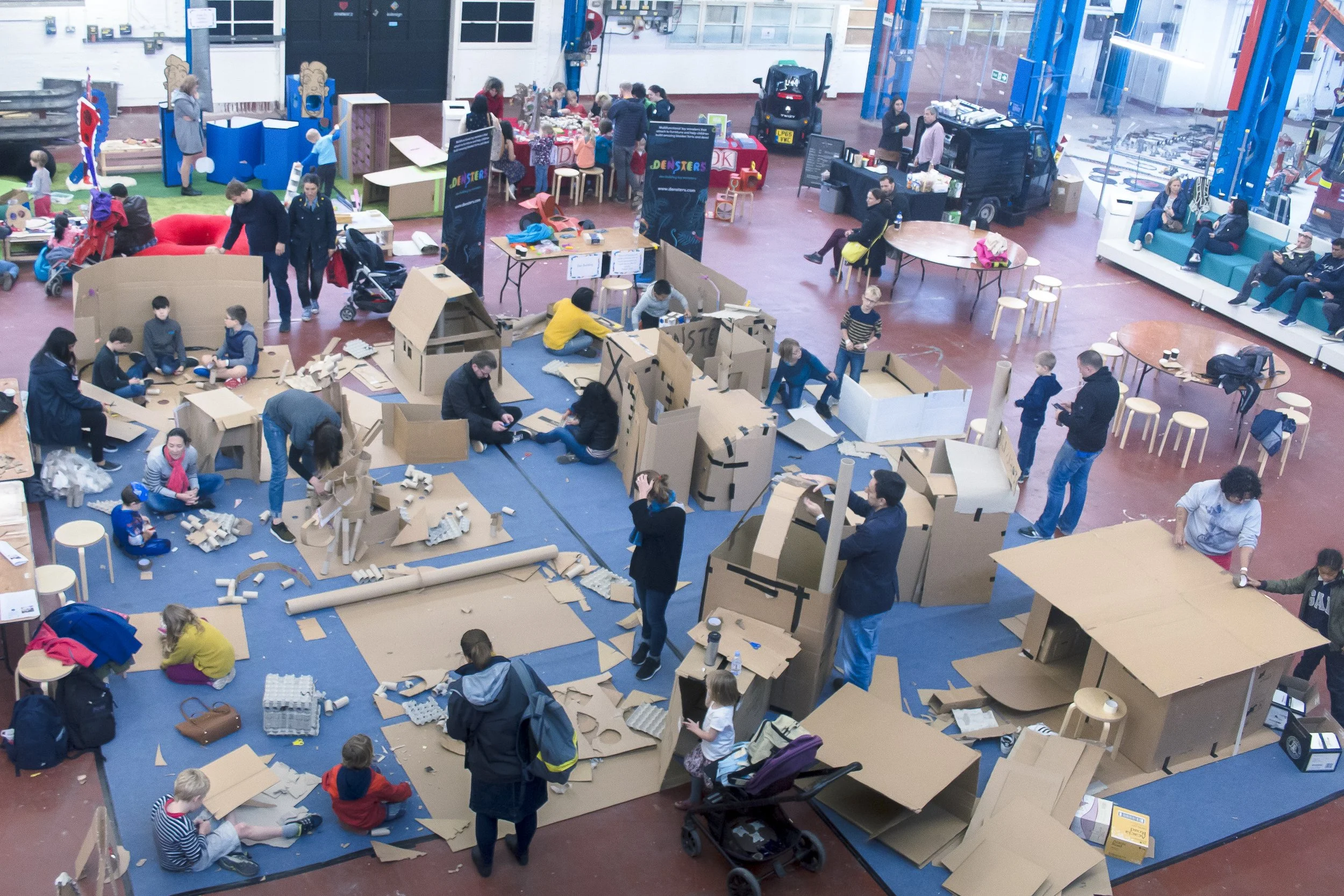 Cardboard making, cardboard installation and card playful activities