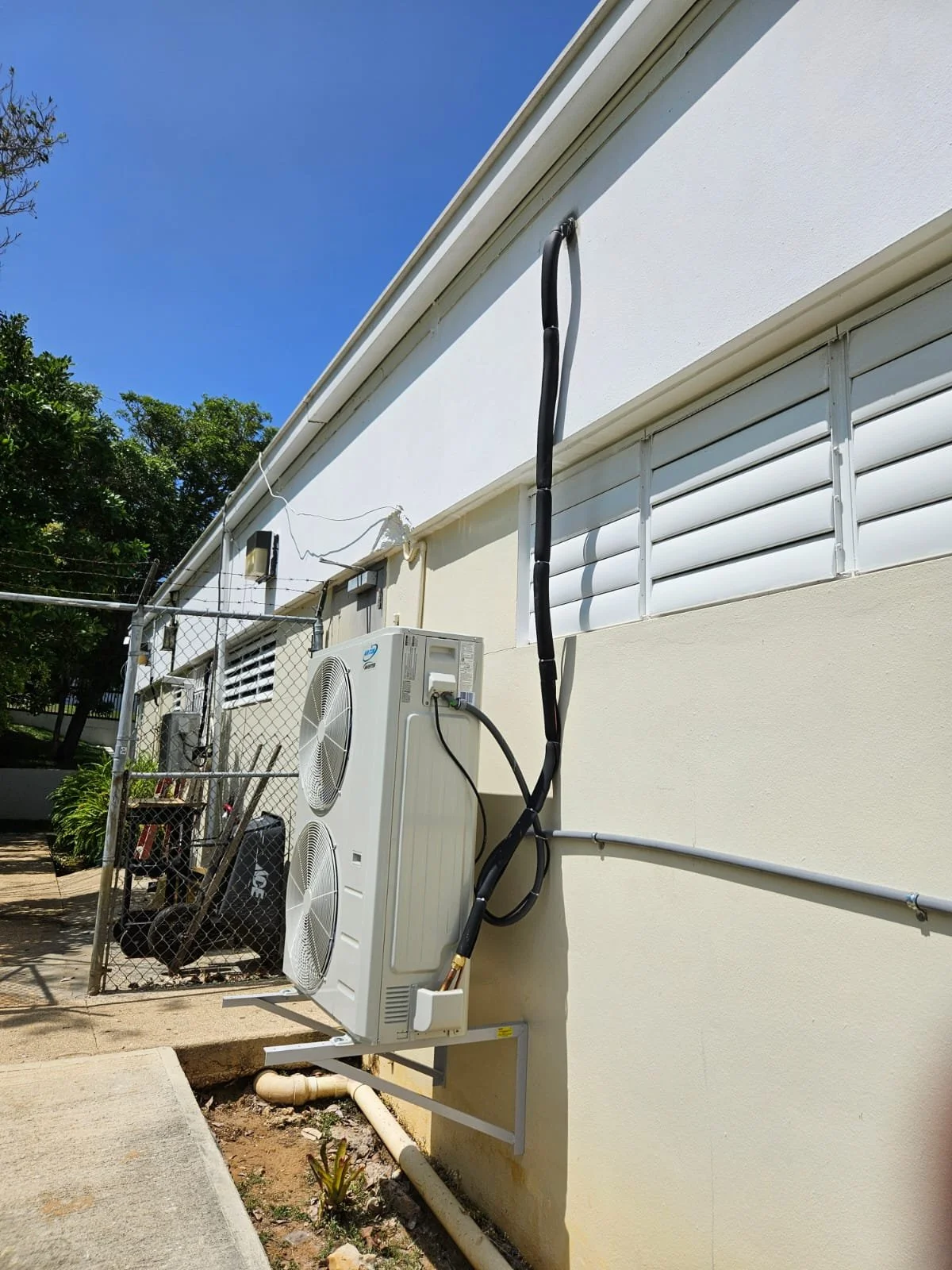 Hogar Santa Teresita - AC Units10.jpg