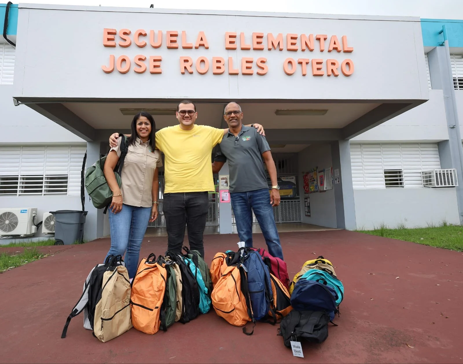 P23 Carta Futuro Back Packs5.jpg