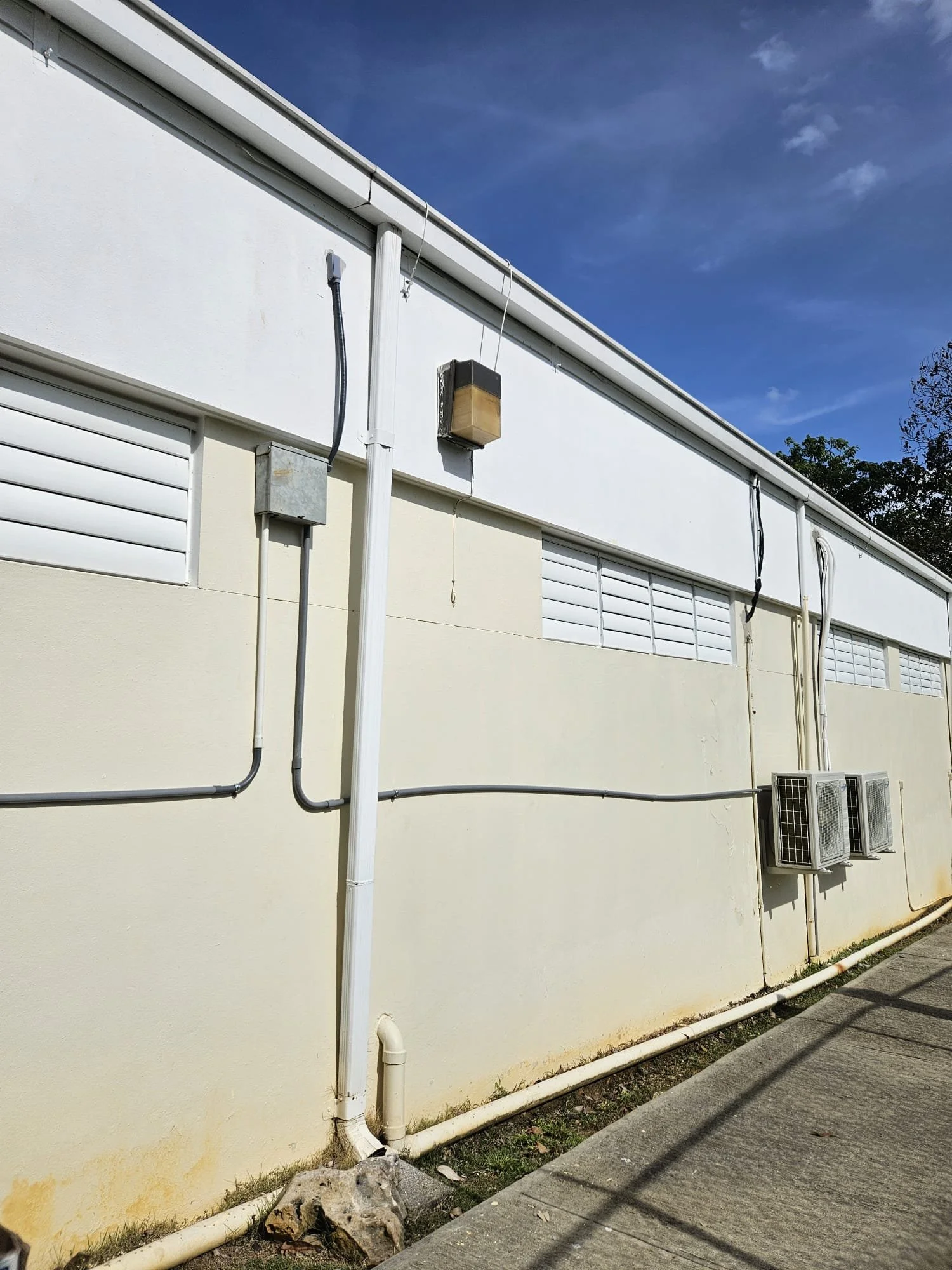 Hogar Santa Teresita - AC Units6.jpg