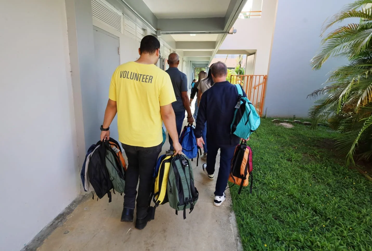 P23 Carta Futuro Back Packs8.jpg