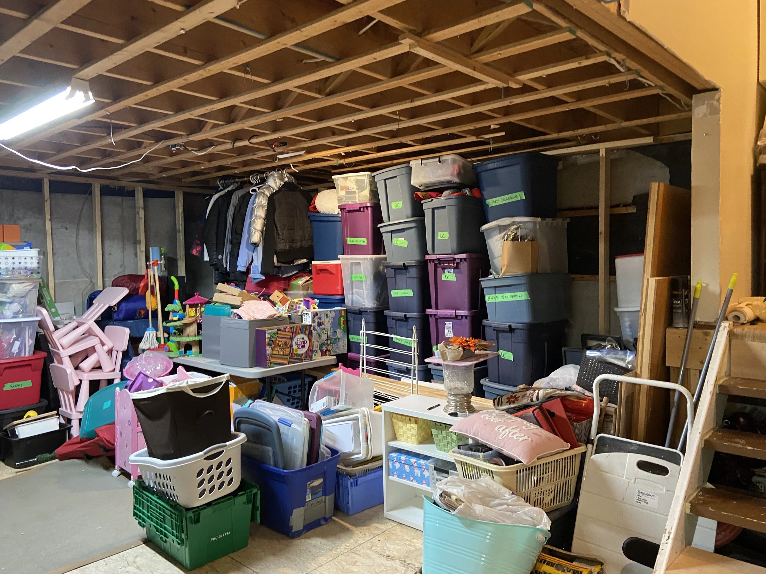 Family Room Before.jpeg