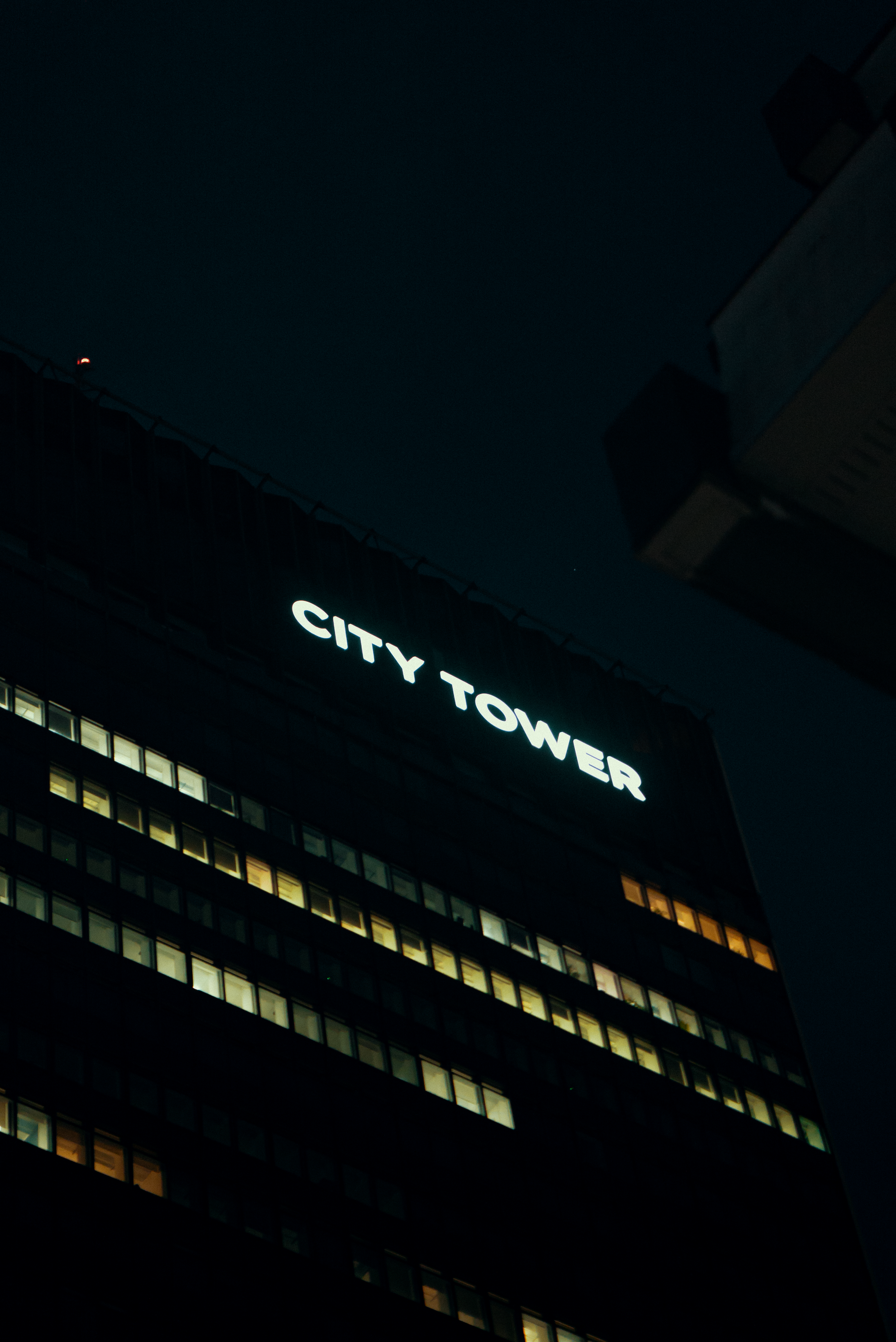 Manchester Eve-10.png