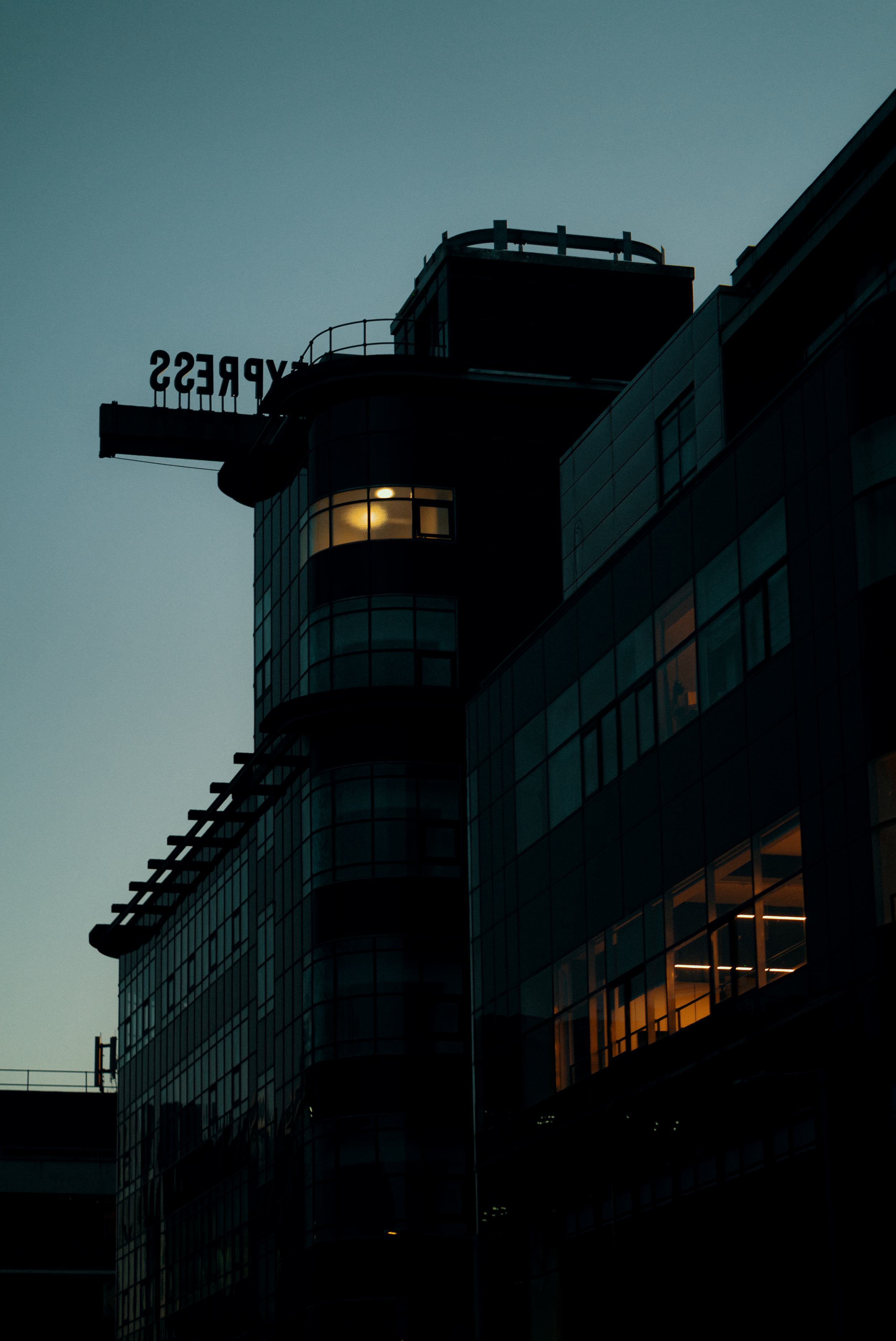 Manchester Eve-6.png